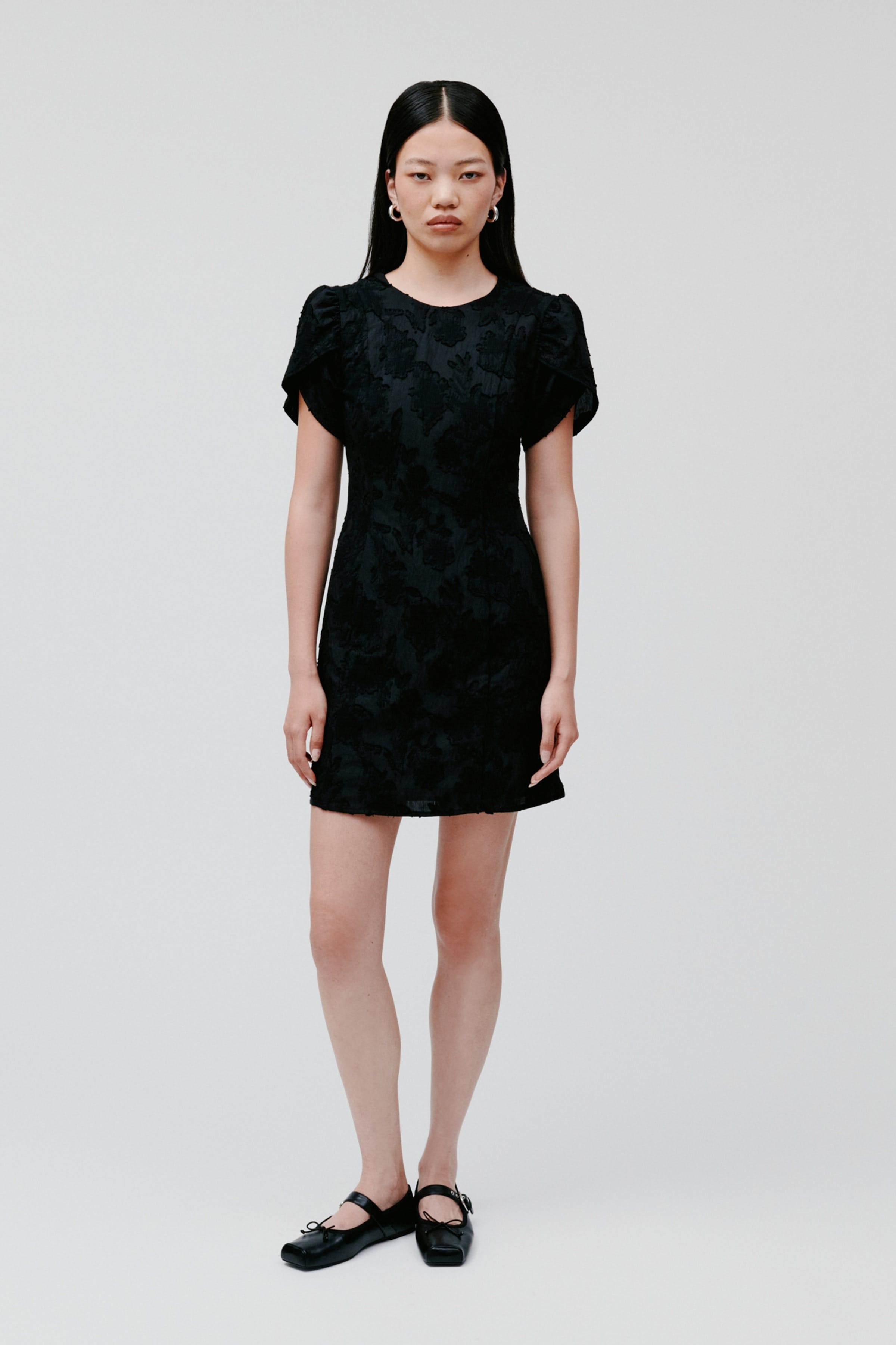 NERISSA Kleid LOOKBOOK FRONT 30600664-BK999