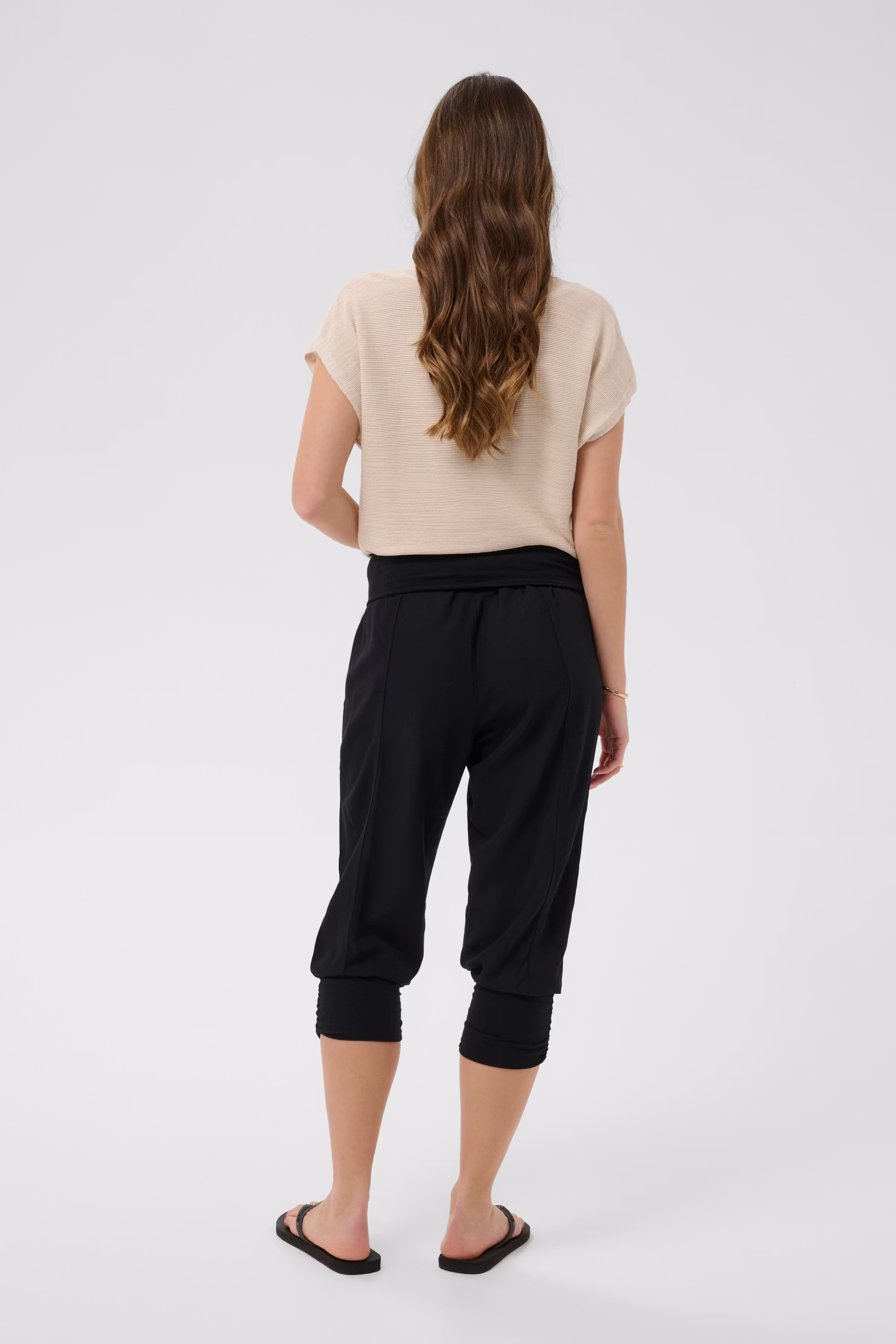 CRLine Trousers LOOKBOOK BACK 10604697-100120