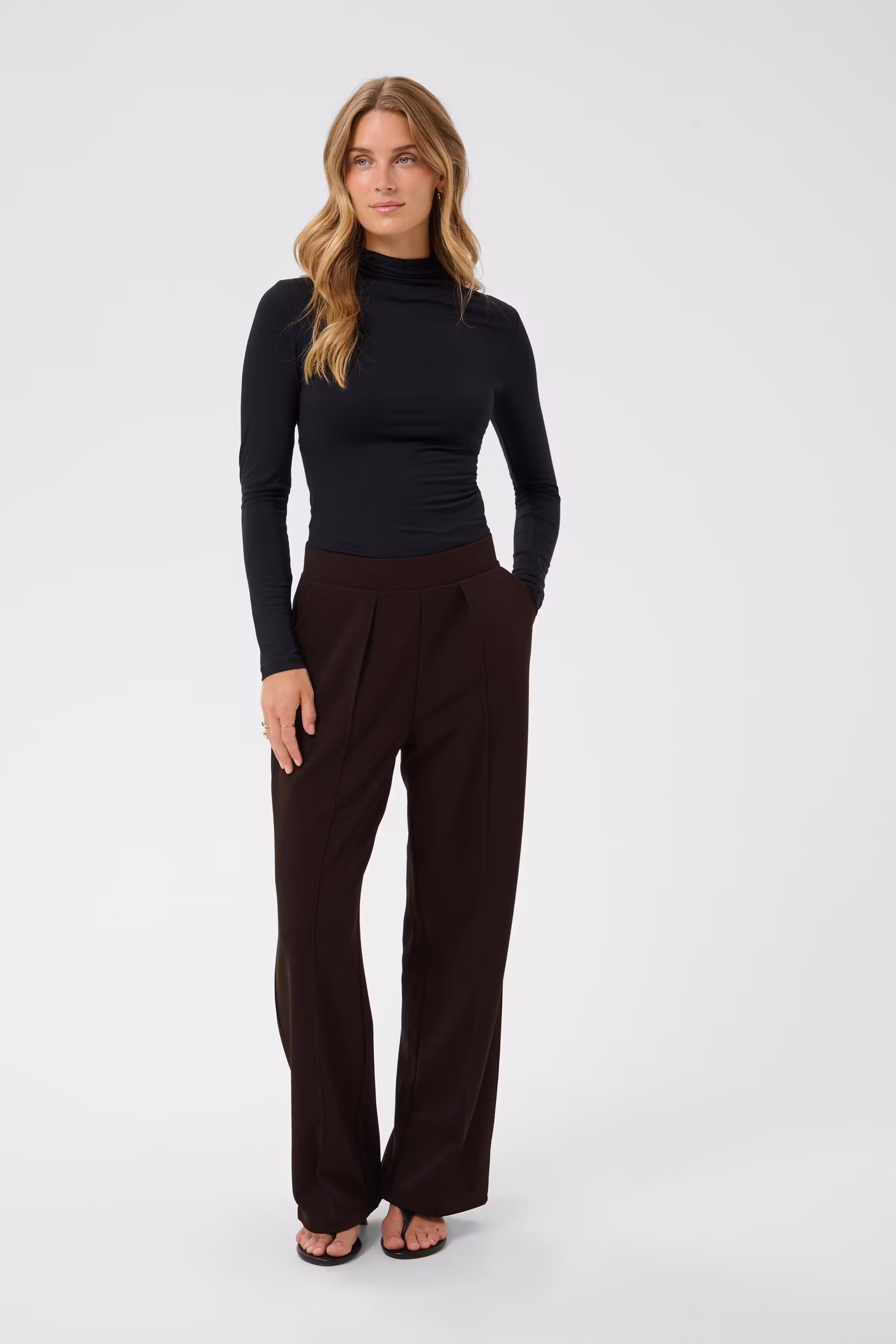 CRSiki Pantalon LOOKBOOK FRONT 10613571-191110