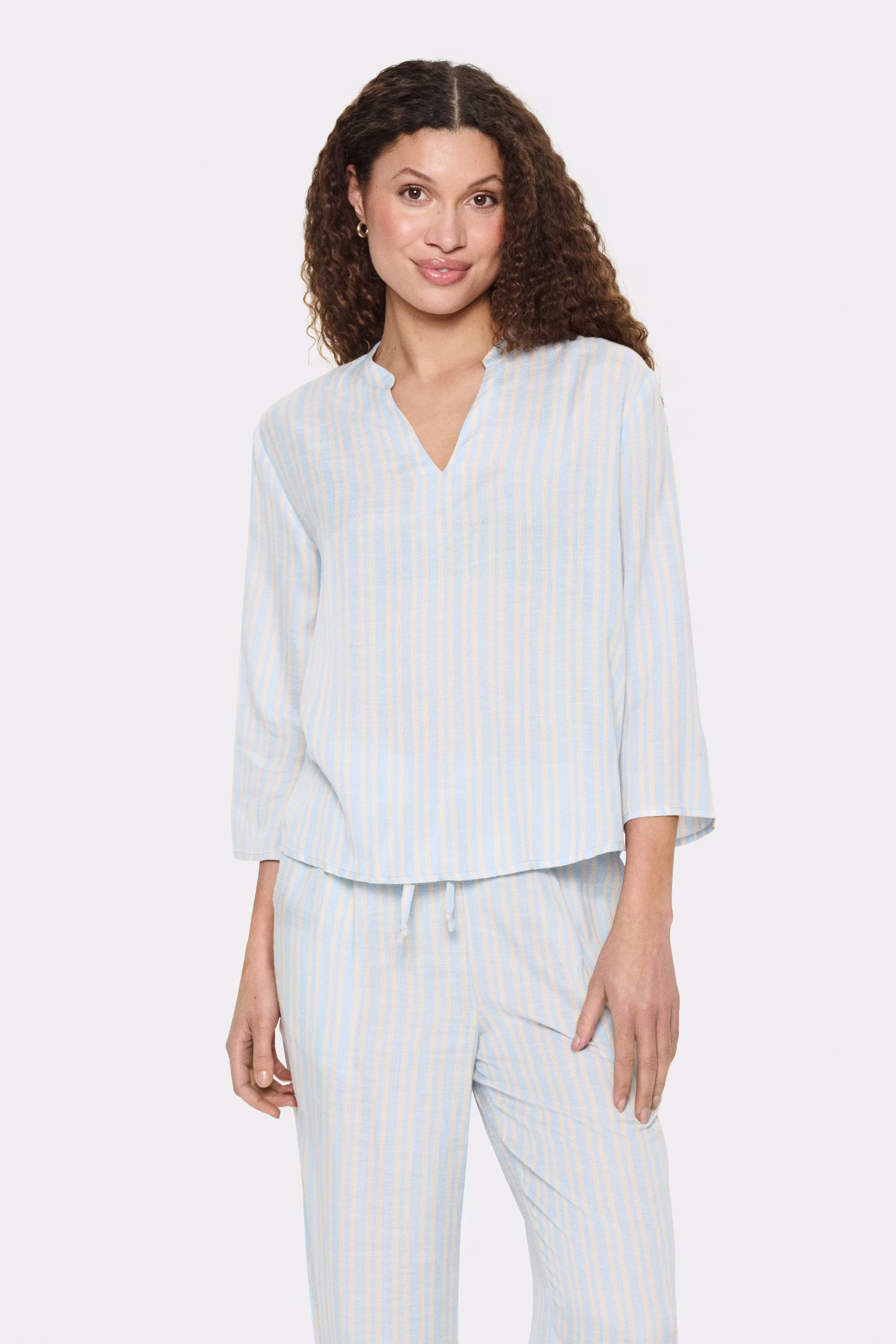 KathaSZ Bluse LOOKBOOK FRONT 30514113-303713