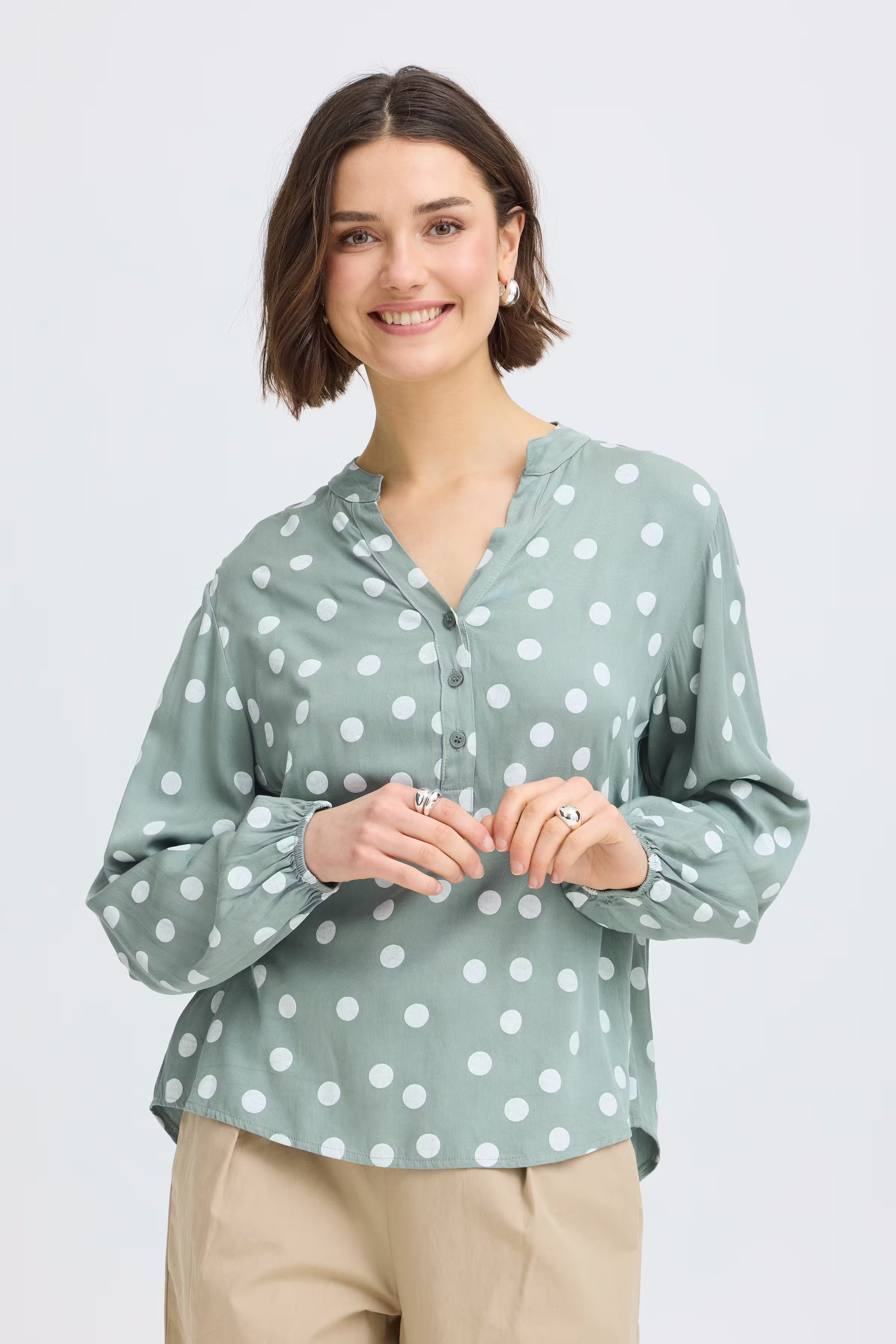 FRCARMEN Bluse LOOKBOOK FRONT 20618796-900015636