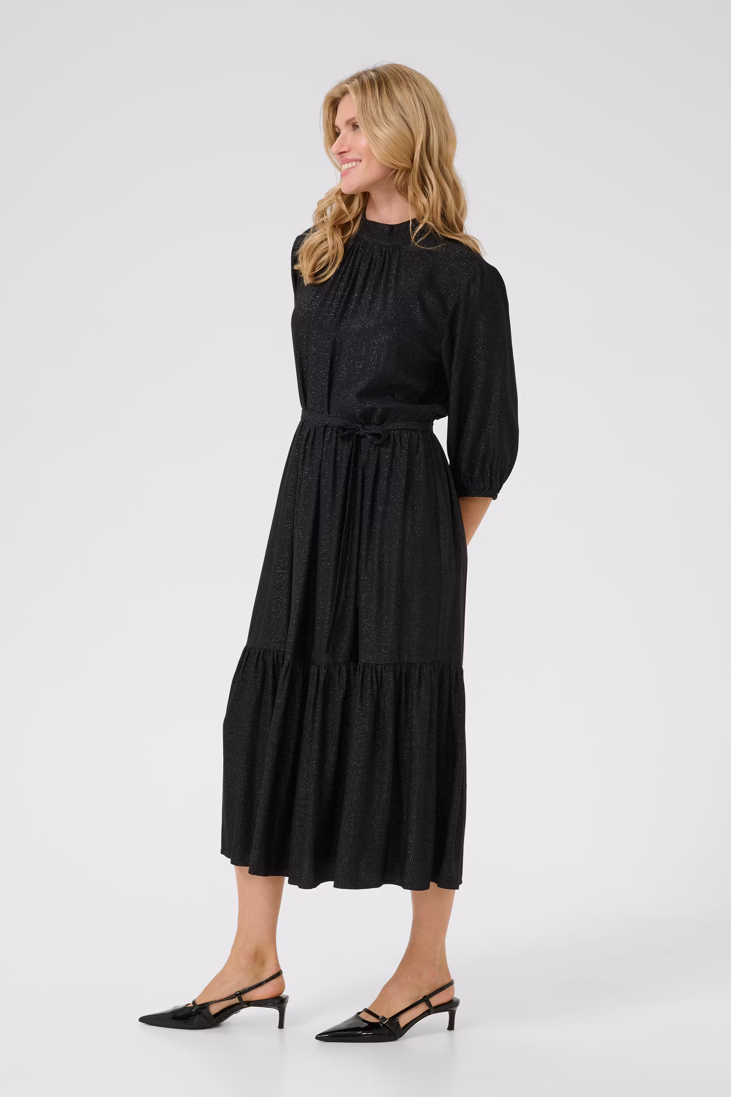 CRRie Robe LOOKBOOK FRONT 10613854-100120