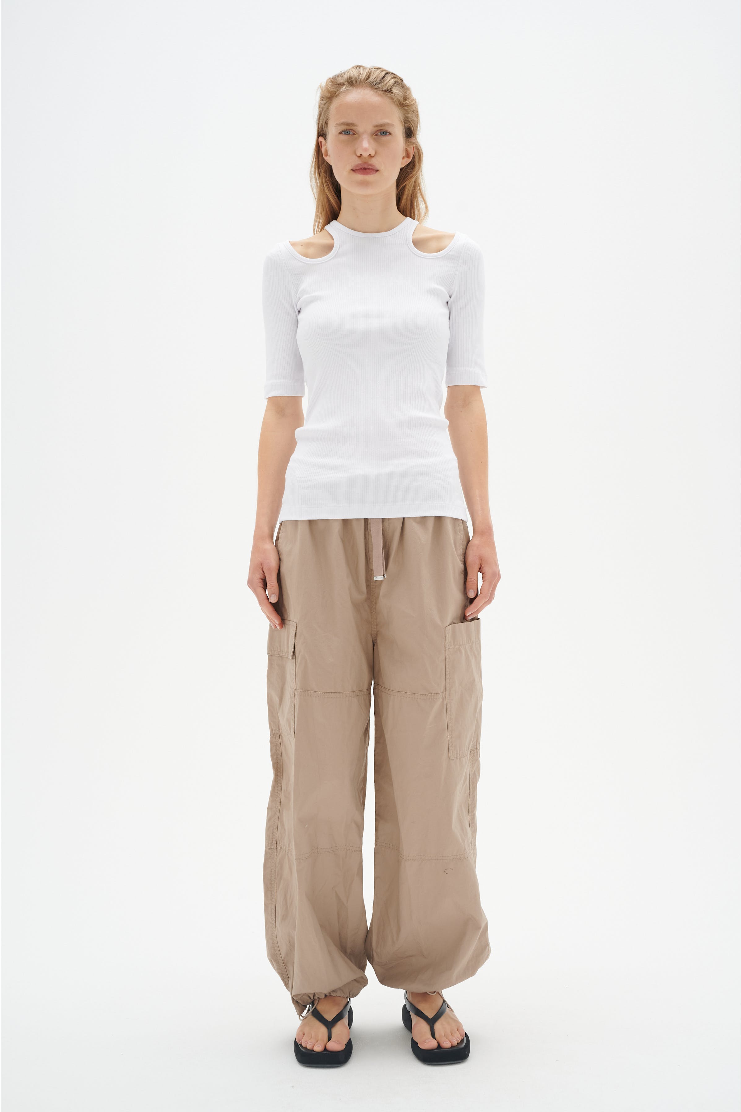 KagnaIW T-shirt LOOKBOOK FRONT 30108512-300001