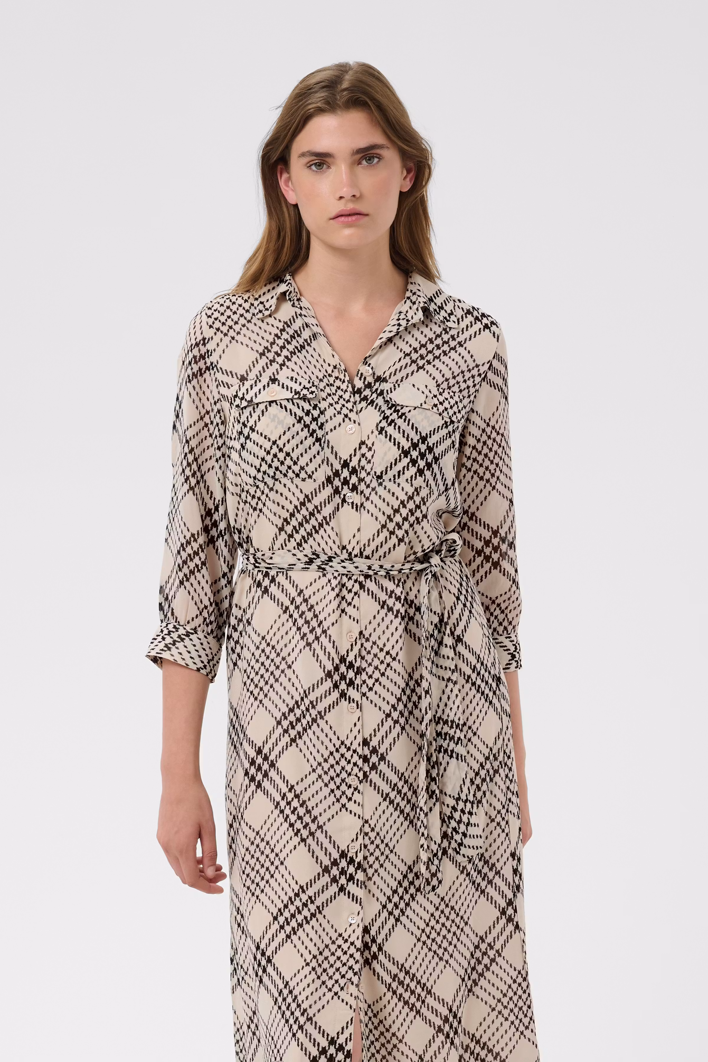 CathiePW Jurk LOOKBOOK FRONT 30310757-305303
