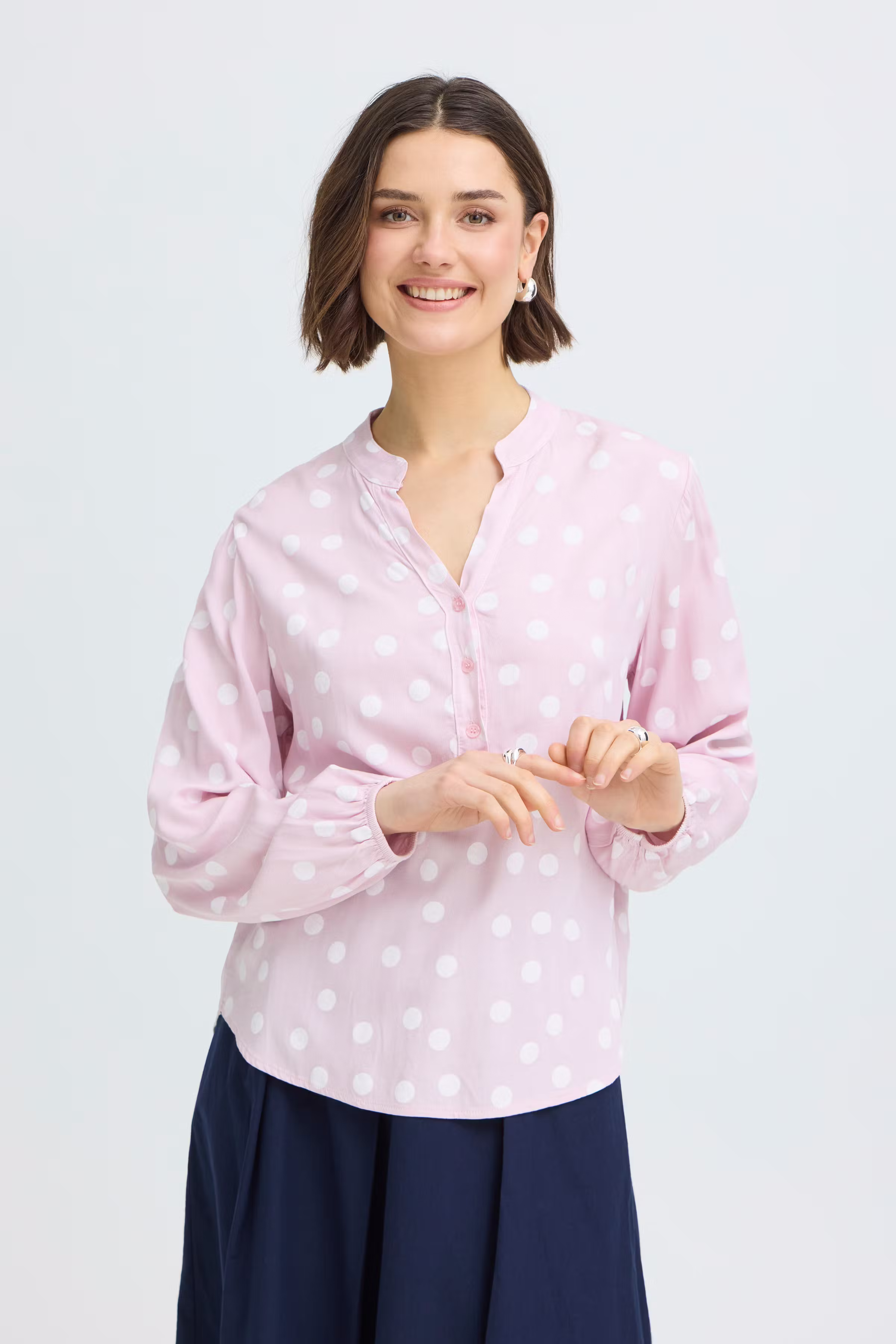 FRCARMEN Bluse LOOKBOOK FRONT 20618796-900015635