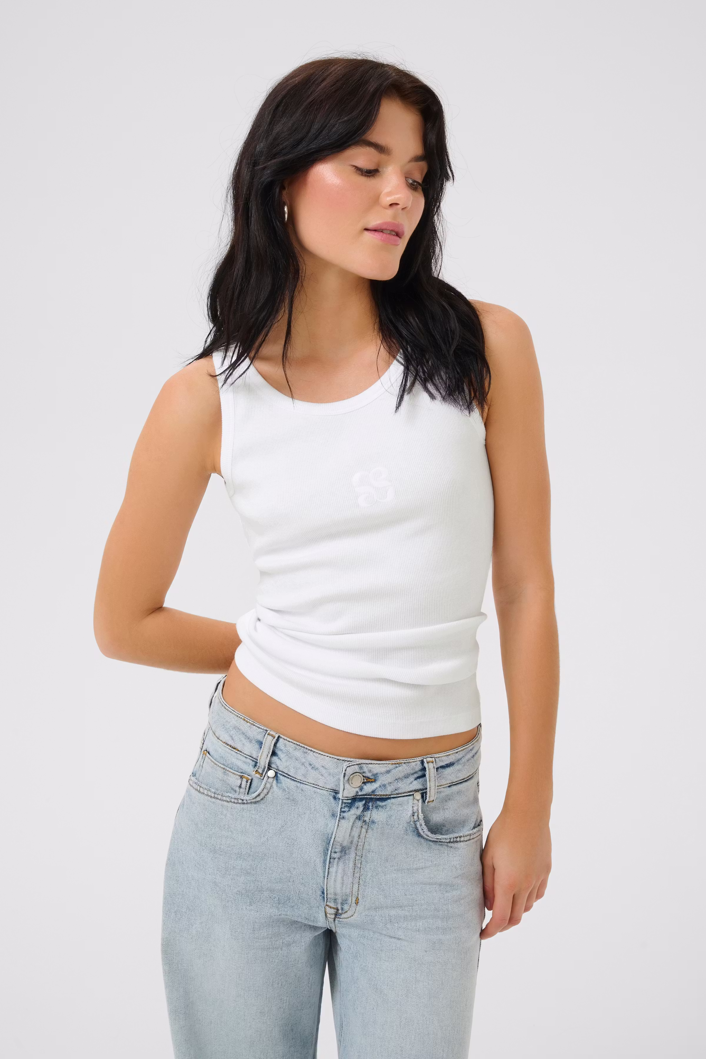 08 THE MANDY TOP LOOKBOOK FRONT 10704858-110601