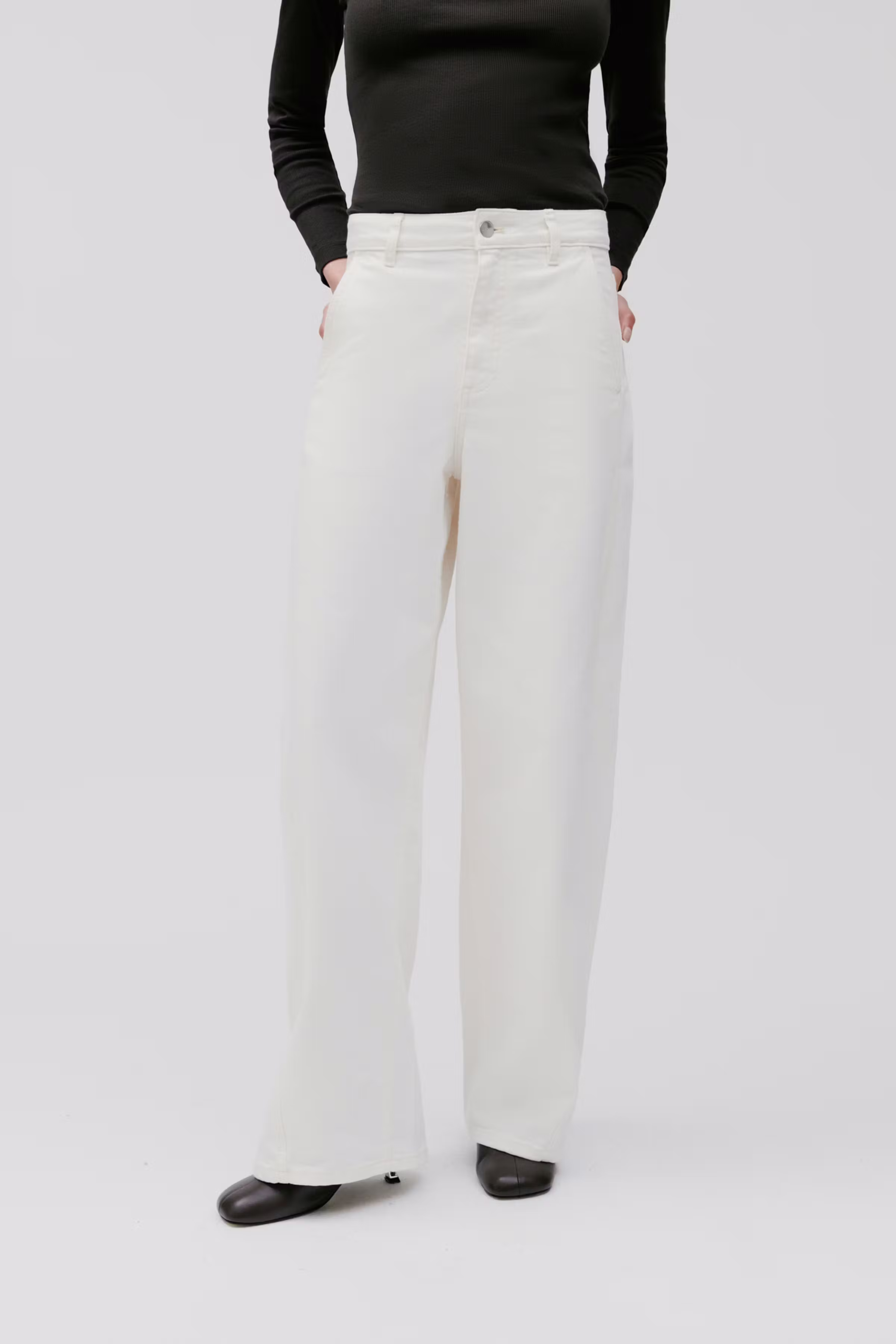 Phila Jeans LOOKBOOK FRONT 30600624-WH010