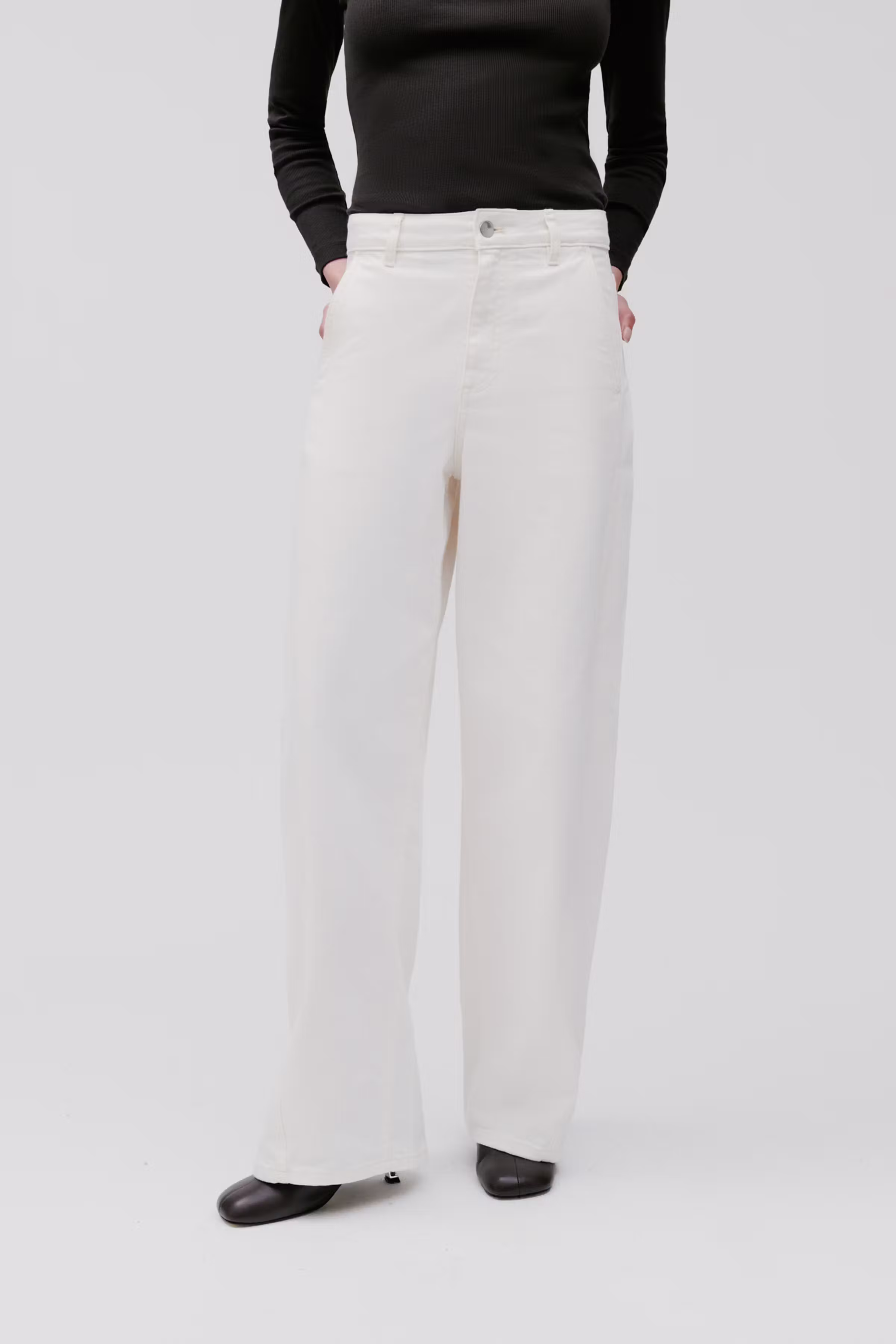 IOPhila Jeans LOOKBOOK FRONT 30600624-WH010