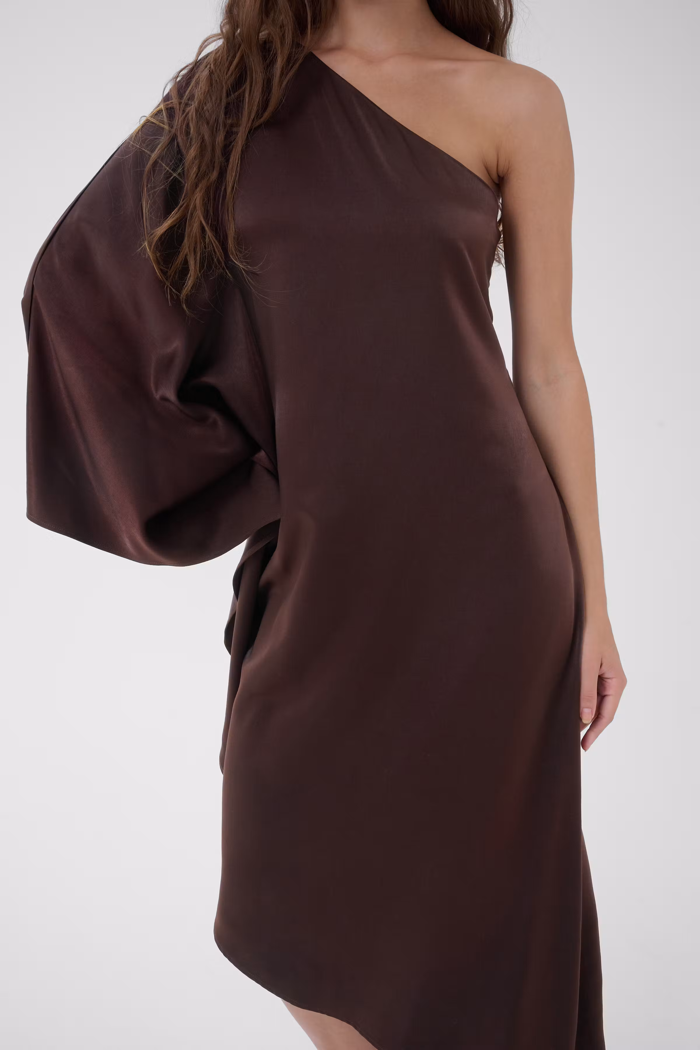 MWEstelle Asymmetrisches Satinkleid LOOKBOOK DETAIL 10705787-191110