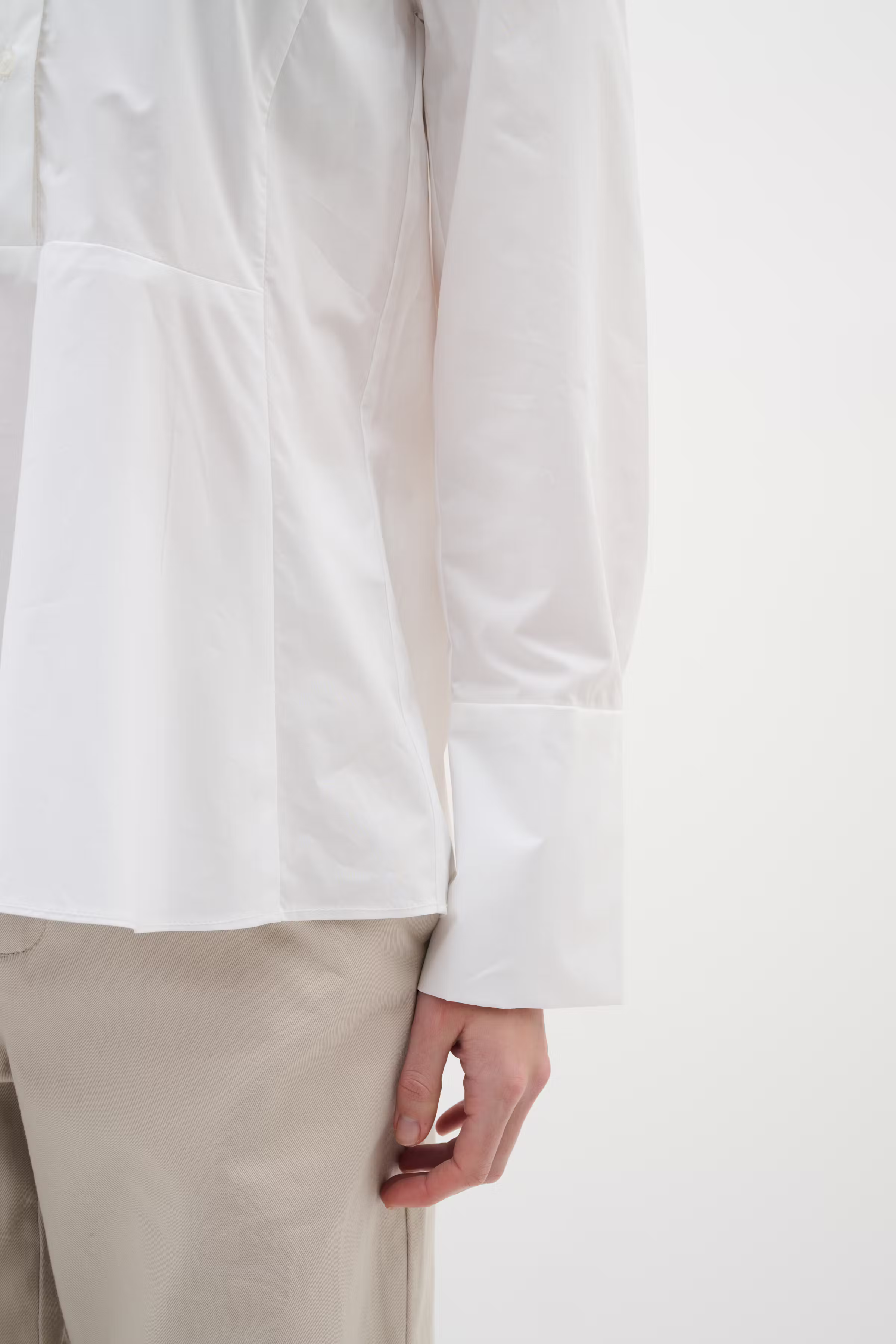 AtlasIW Fitted Shirt LOOKBOOK DETAIL 30110886-300001