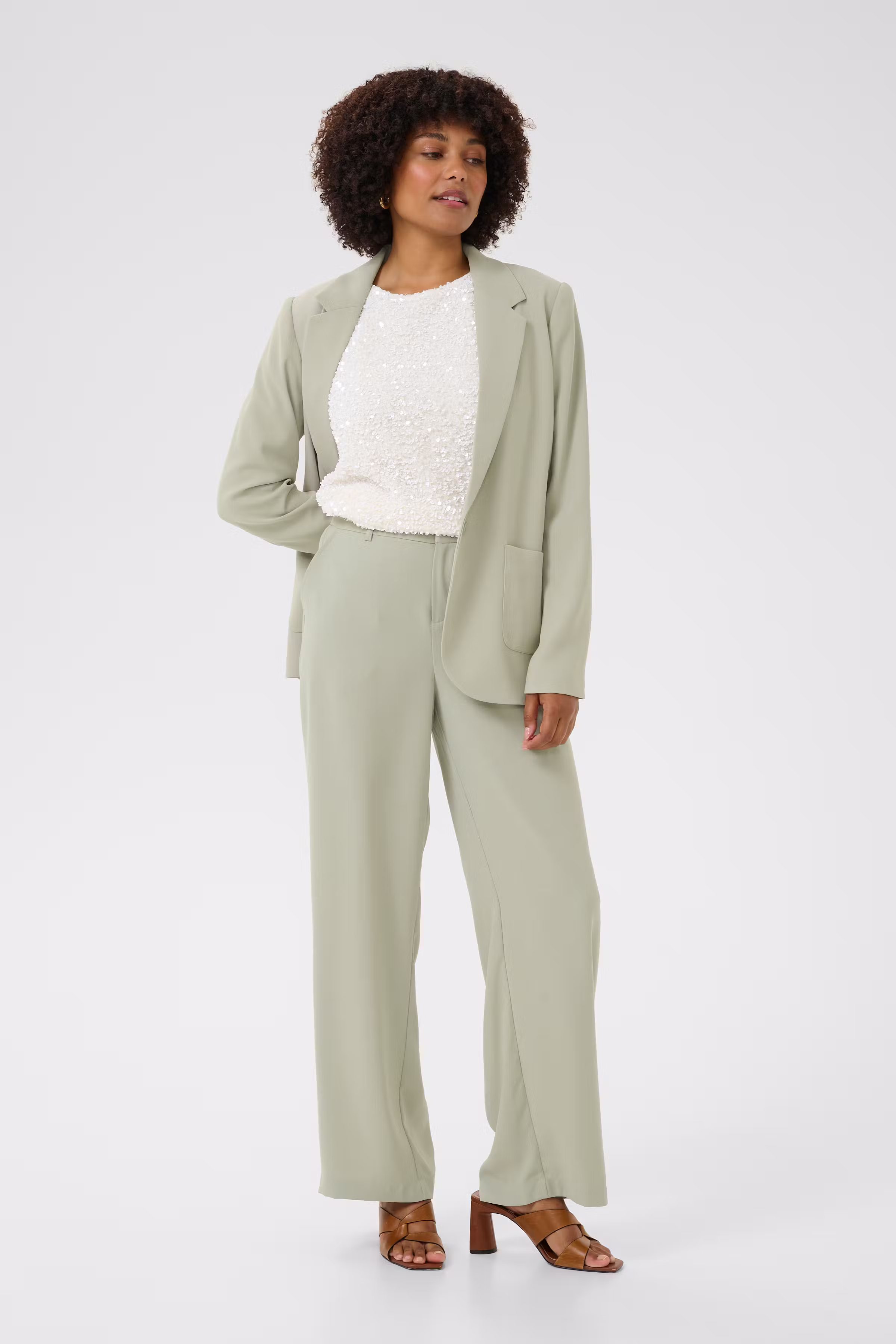 CRCocamia Hose LOOKBOOK FRONT 10611708-160213