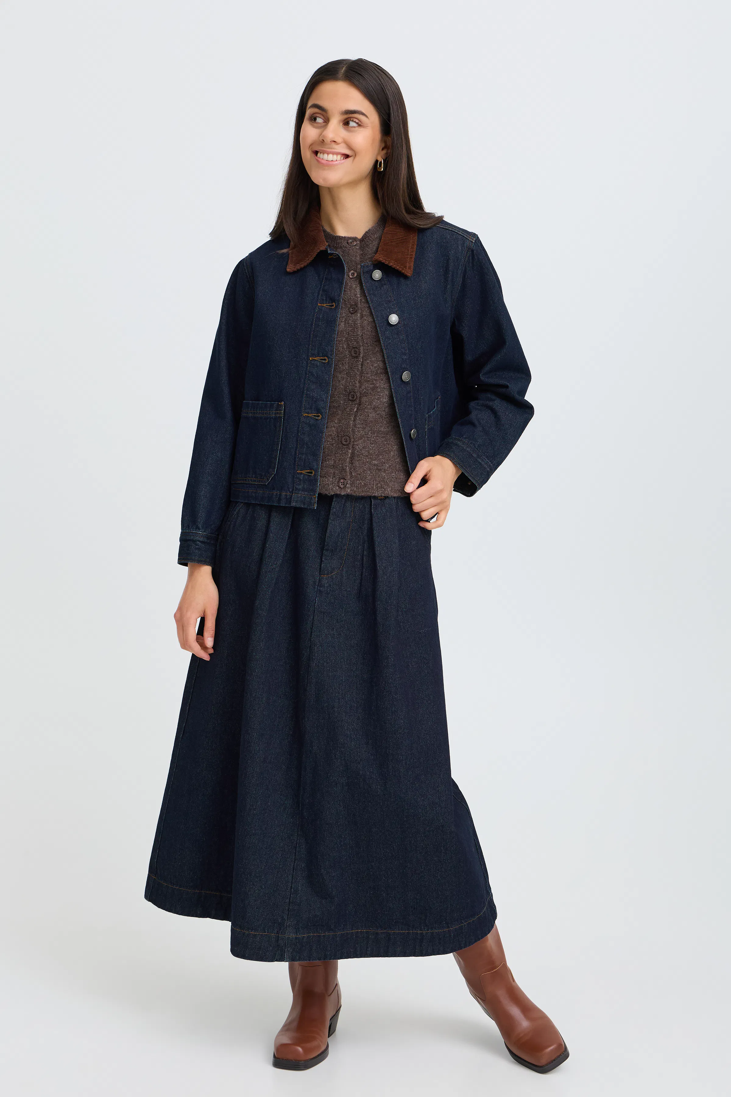 FRLESLIE Skjørt LOOKBOOK FRONT 20618392-200996