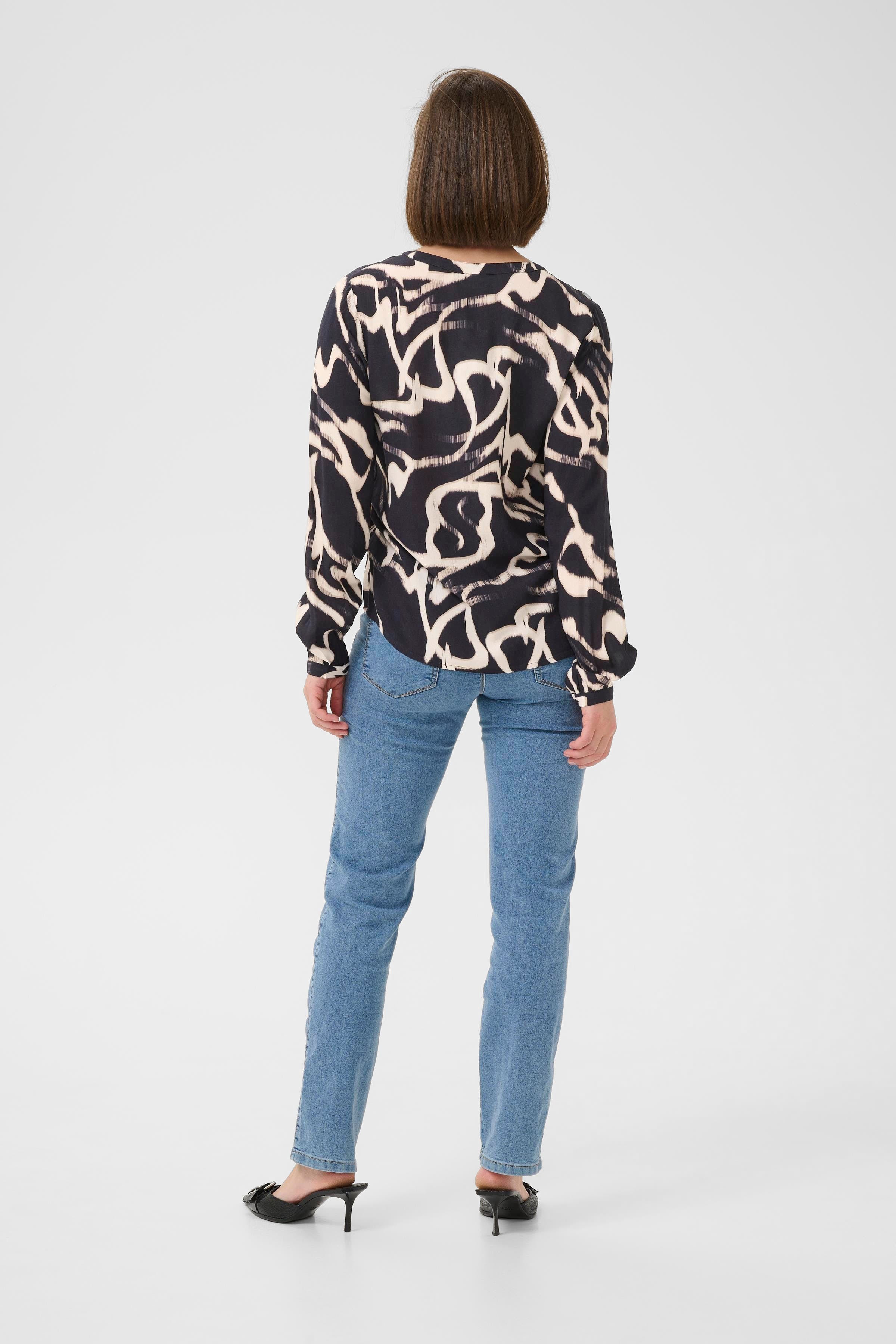 KAbeathe Bluse LOOKBOOK BACK 10508895-107701