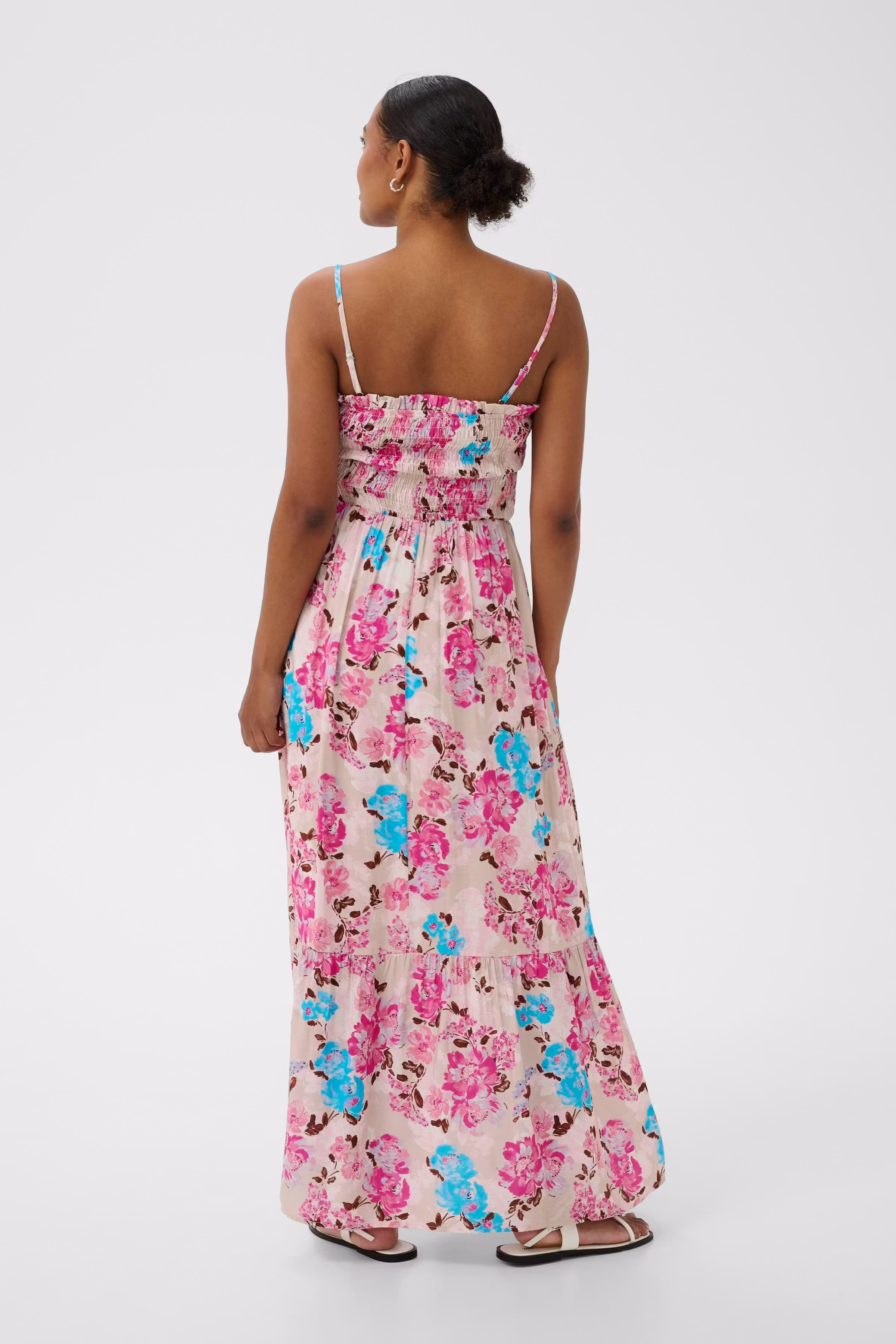 KAhaisley Dress LOOKBOOK BACK 10511589-109324