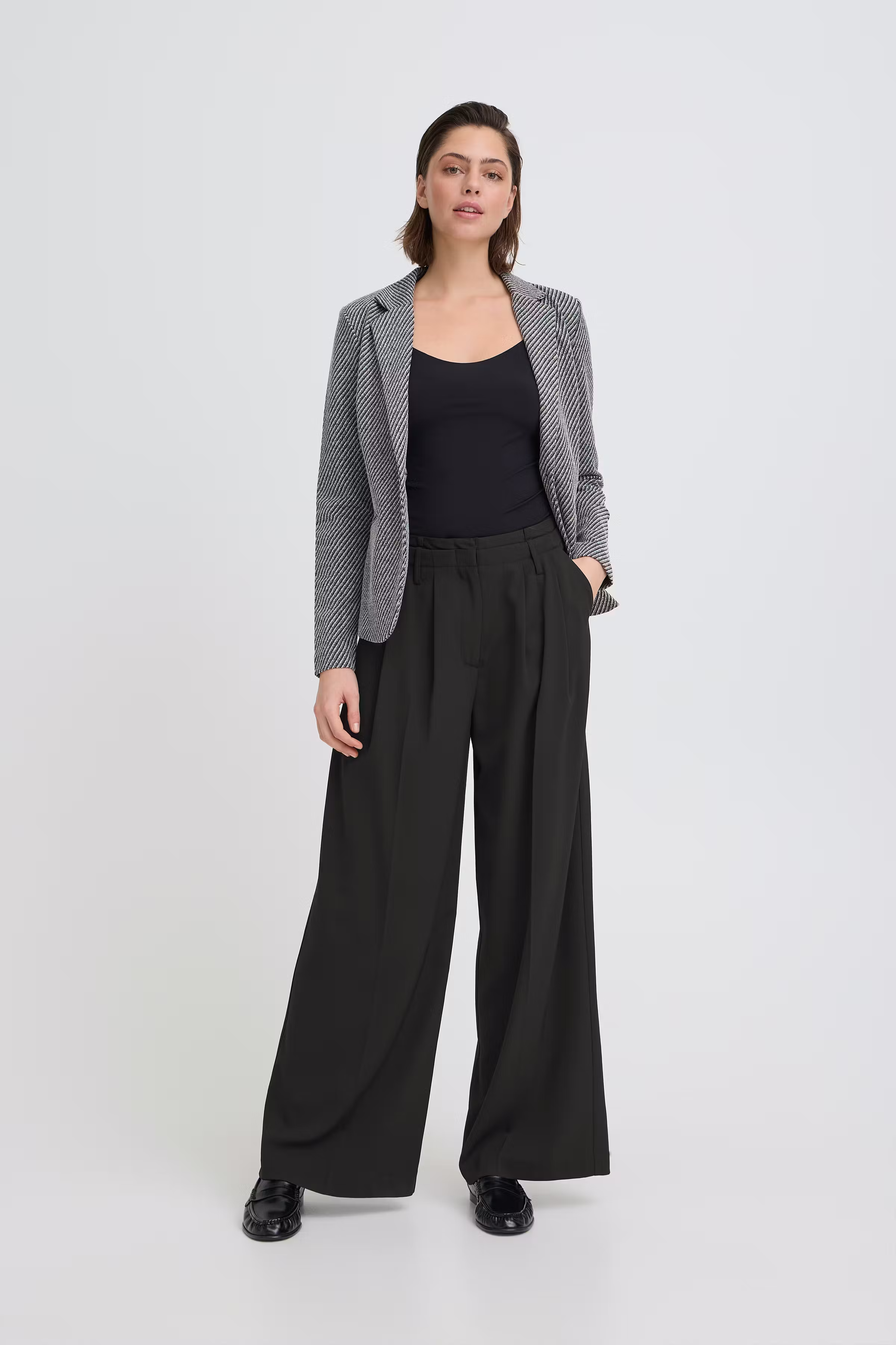 IHEZARTO Broek LOOKBOOK FRONT 20125071-194008