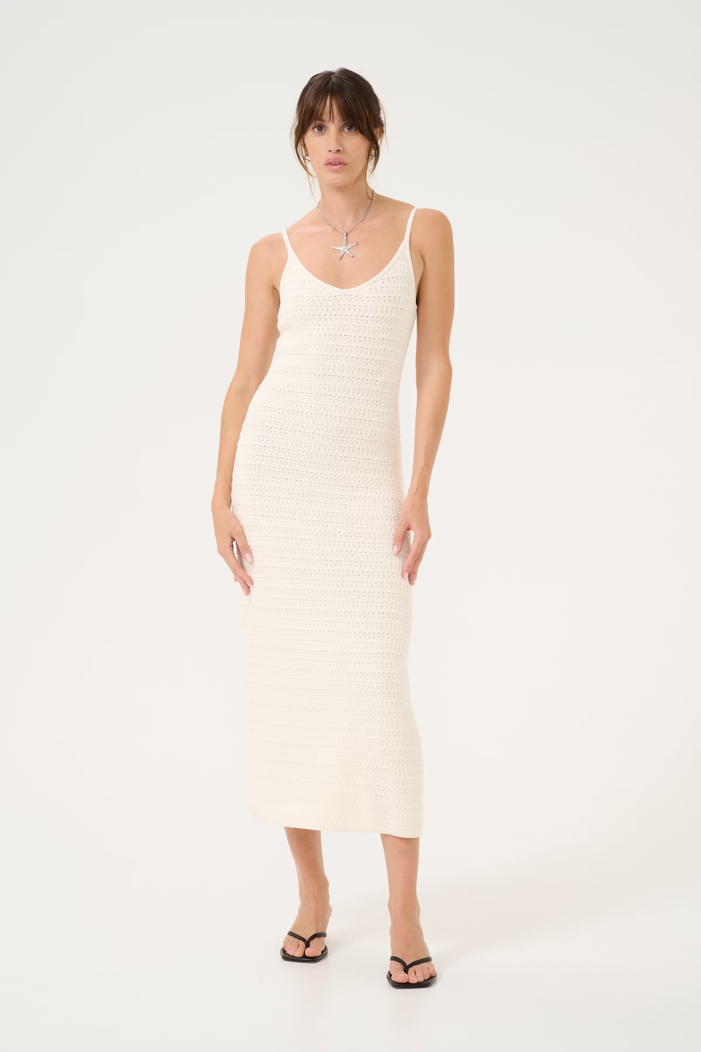 CUalicie Kjole i strikk LOOKBOOK FRONT 50111957-500013