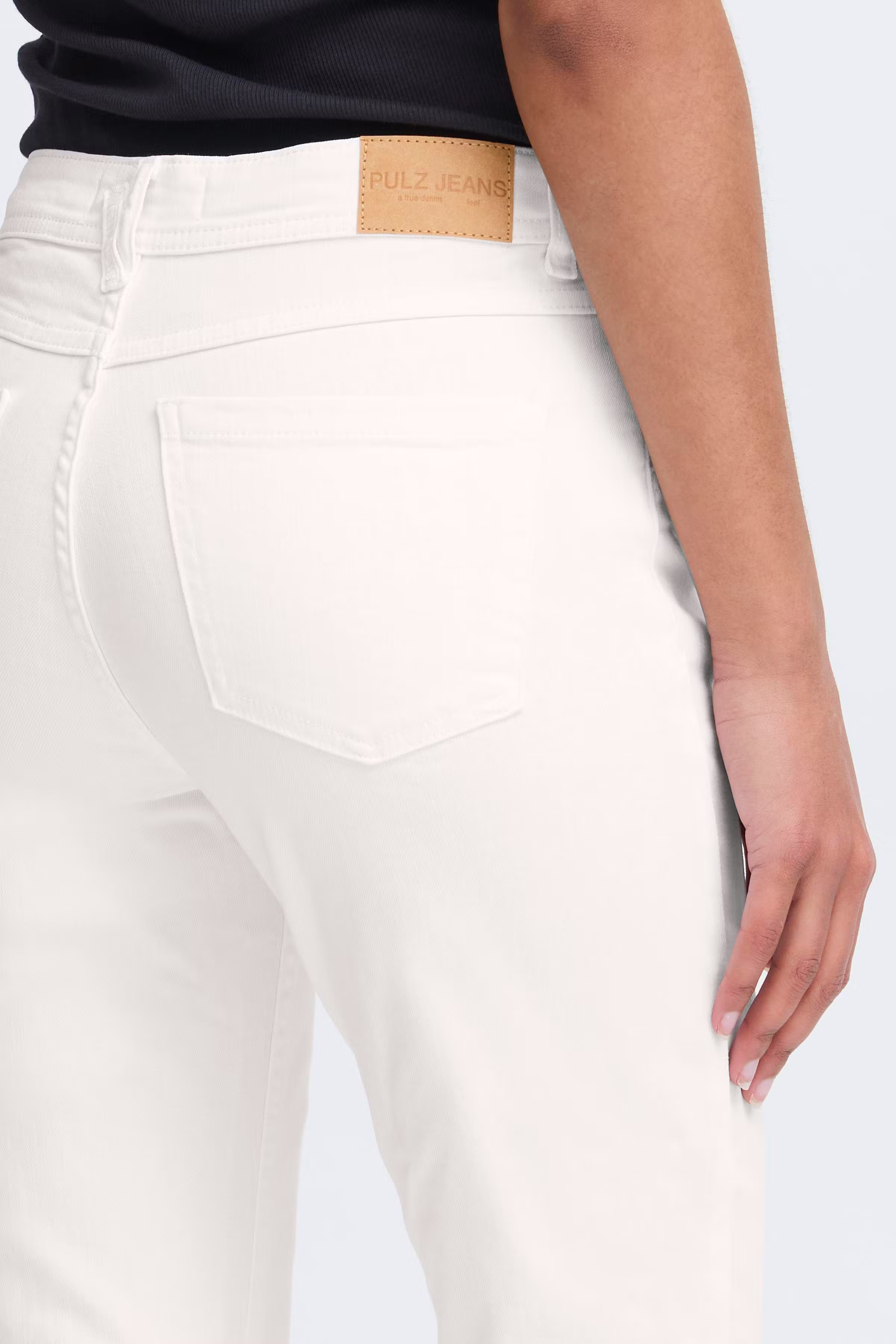 PZKATJA HW CAPRI LOOKBOOK DETAIL 50208245-200003