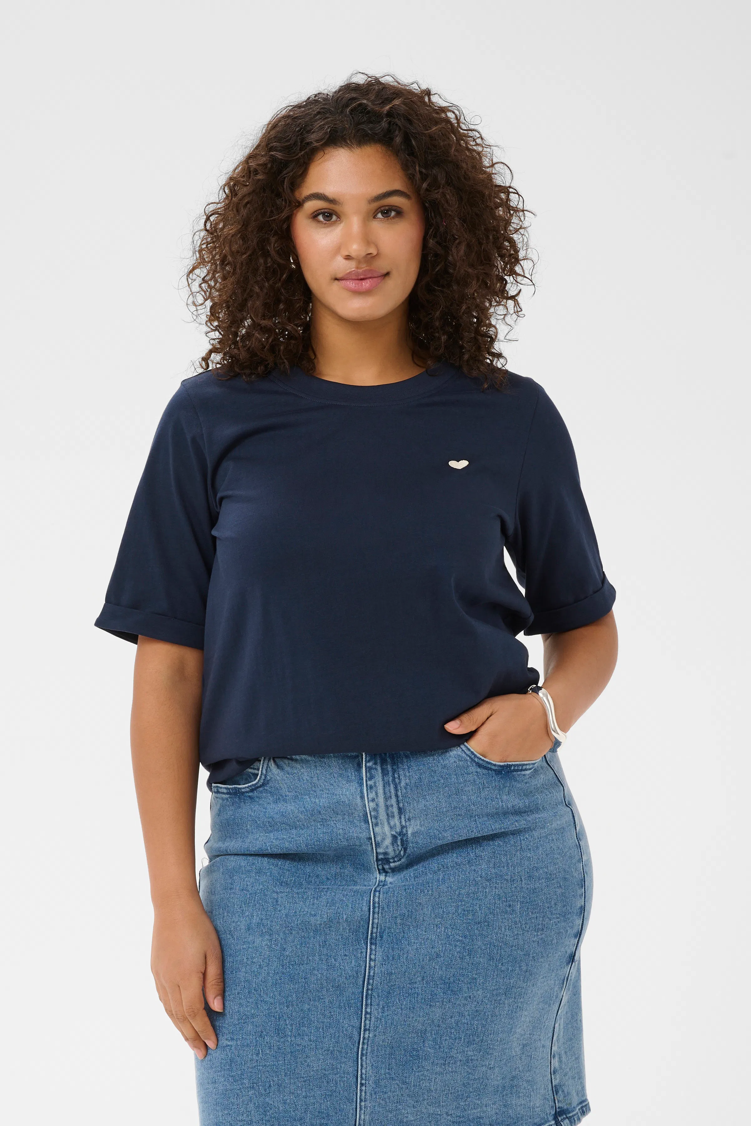 KCart T-shirt LOOKBOOK FRONT 10583546-109423