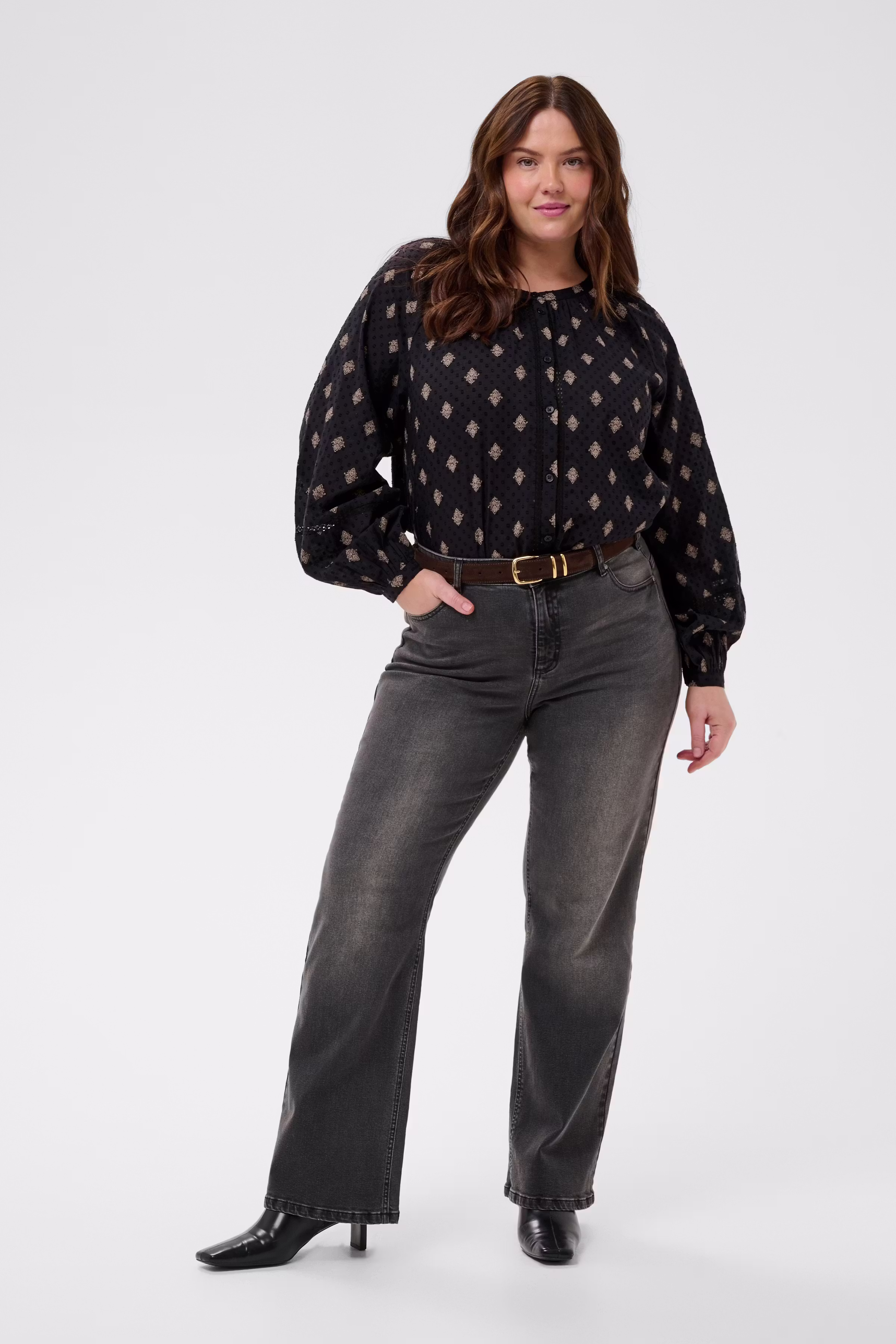 KCwily Shirt LOOKBOOK FRONT 10584236-109501