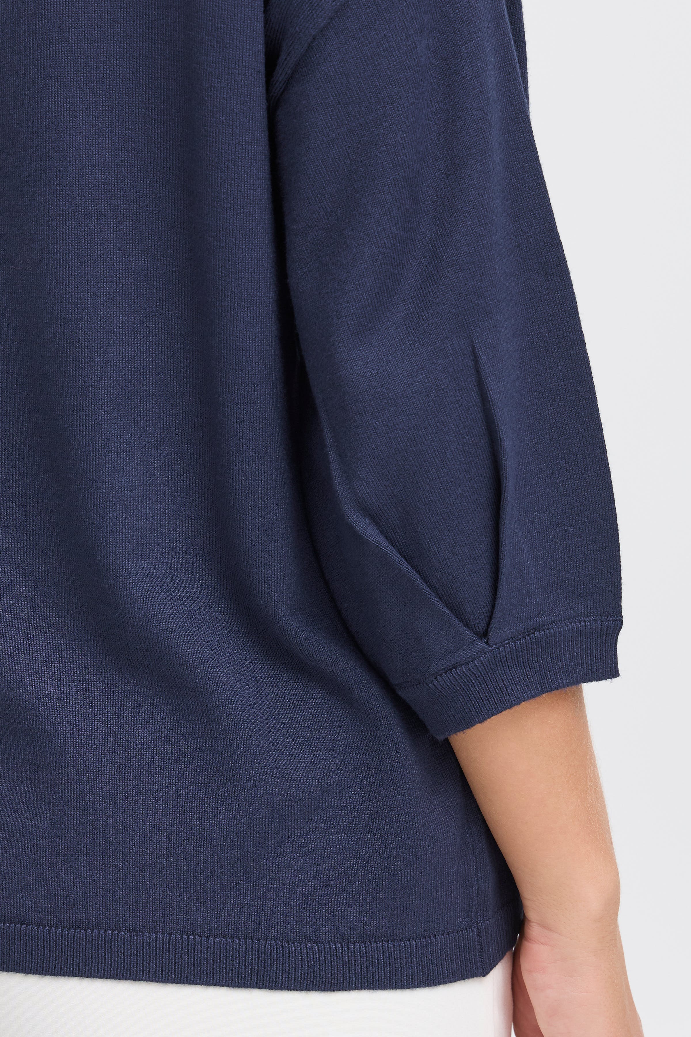 FRCLIA Pullover LOOKBOOK DETAIL 20615485-193923