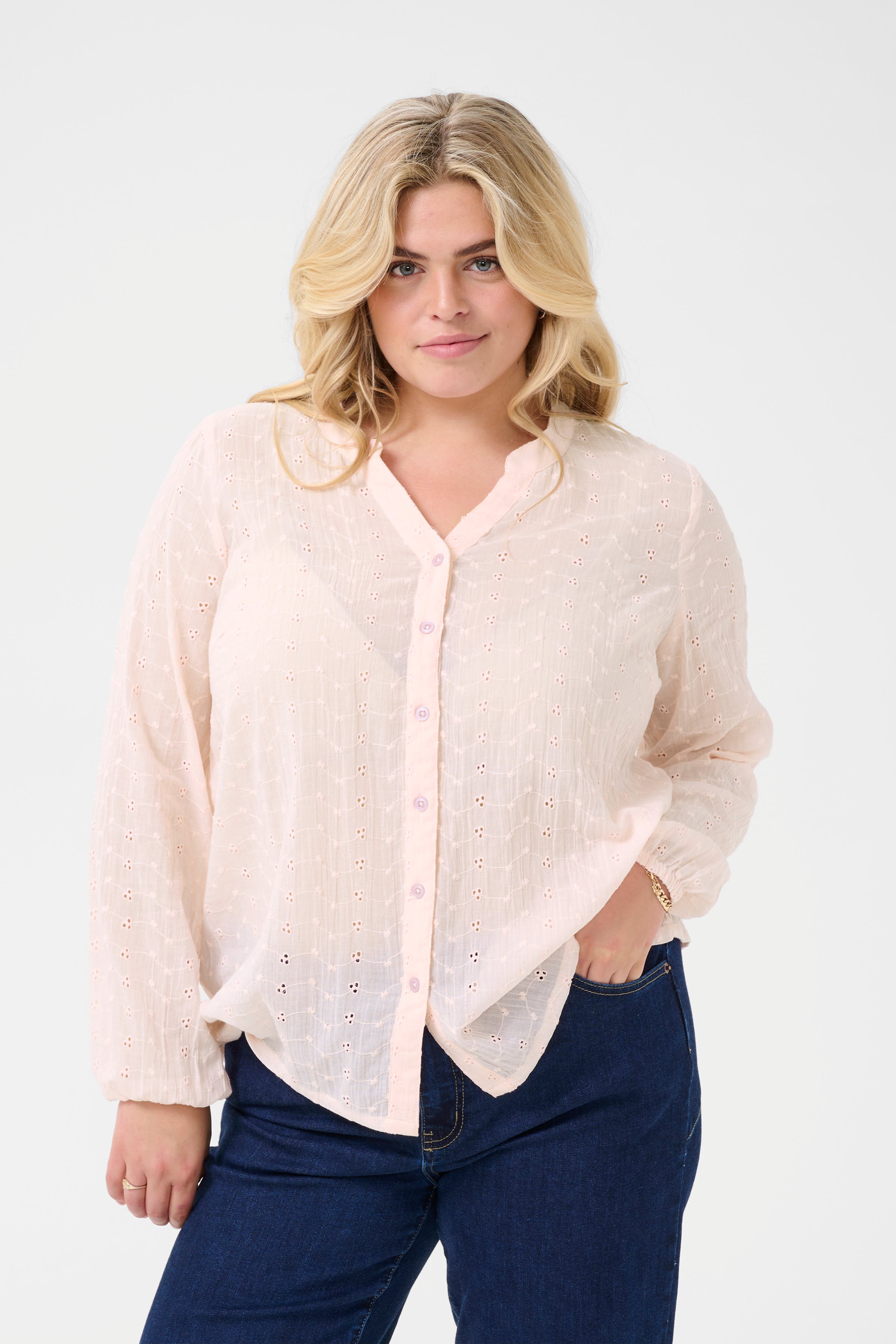 KCmaia Shirt LOOKBOOK FRONT 10583469-141905