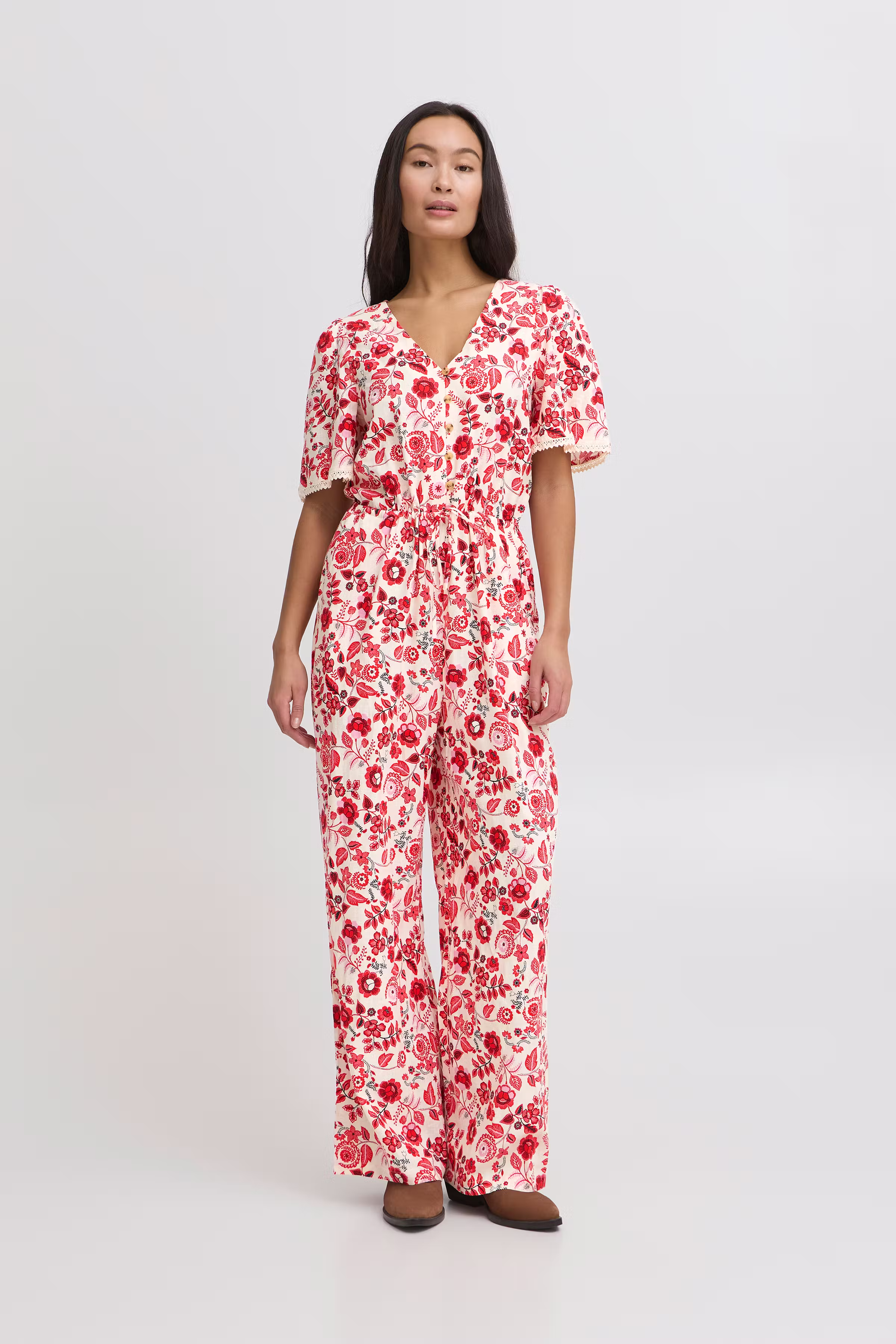 IRANNA Jumpsuit LOOKBOOK FRONT 20122620-130905