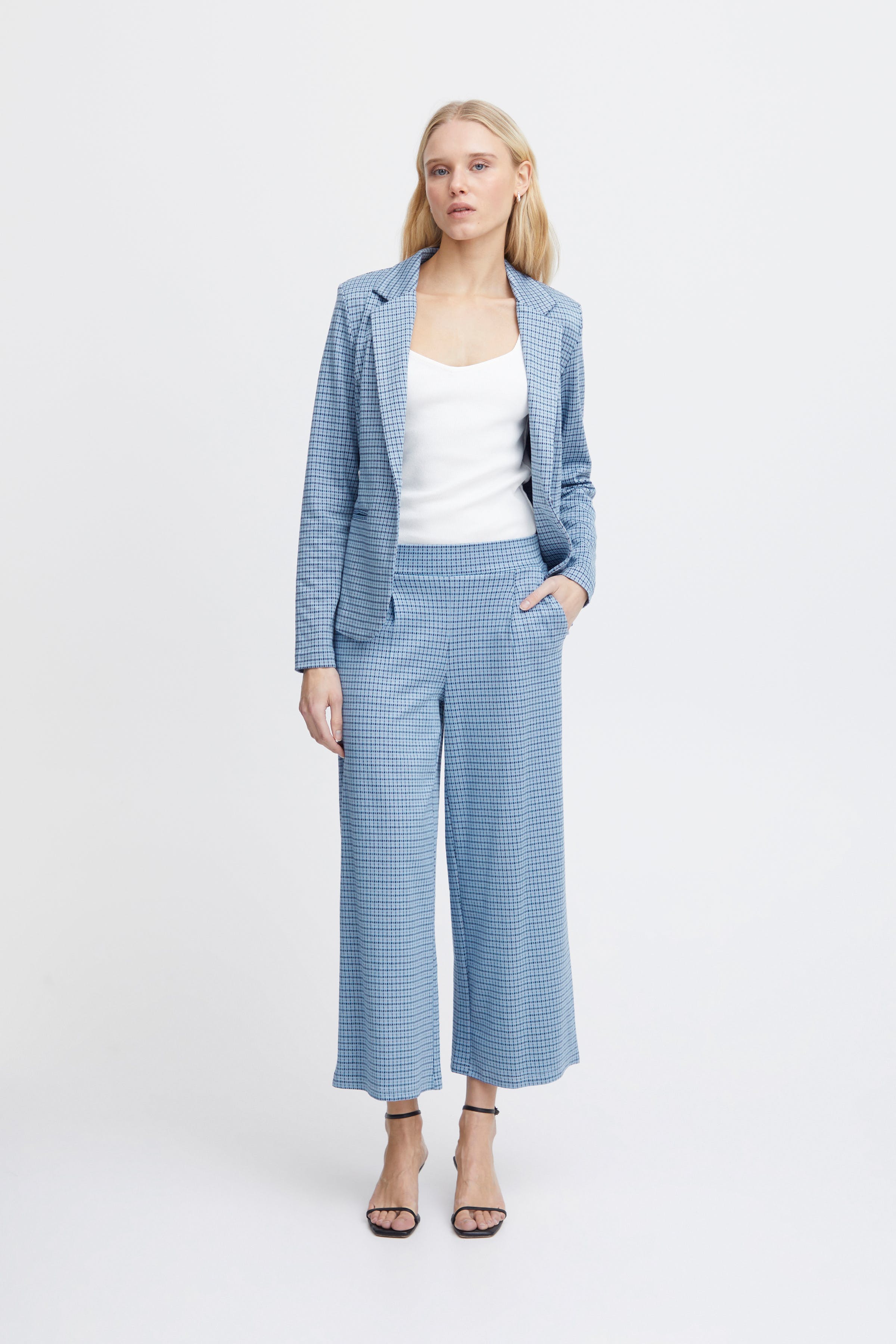 IHKATE Bukser LOOKBOOK FRONT 20118223-164020