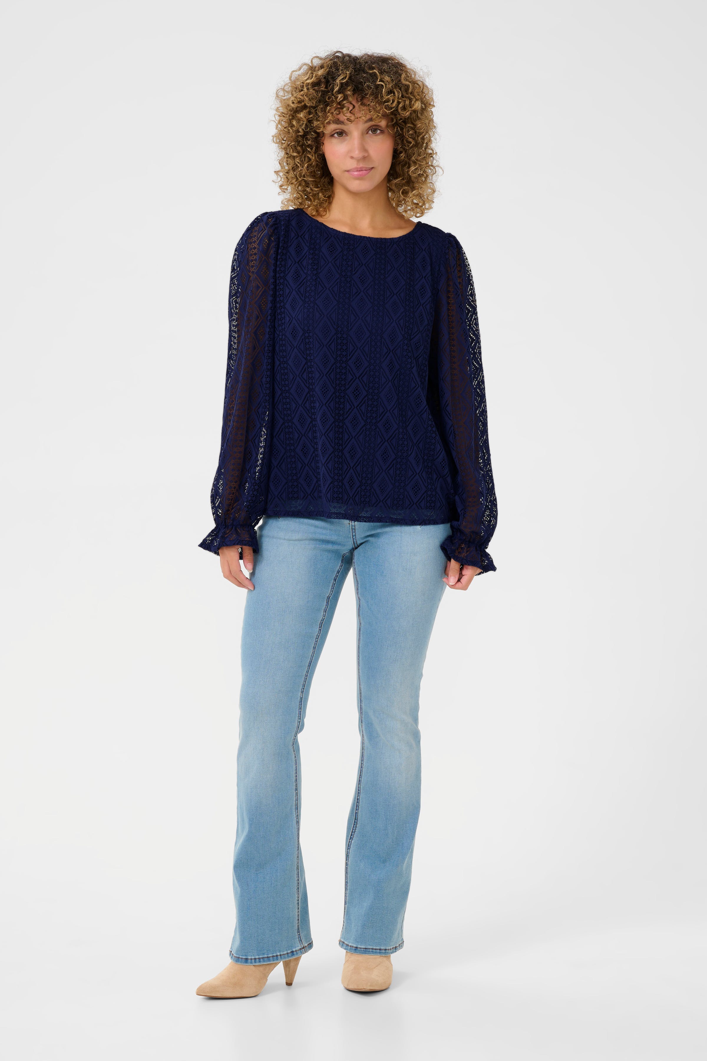 CRValerie Bluse LOOKBOOK FRONT 10613162-193937