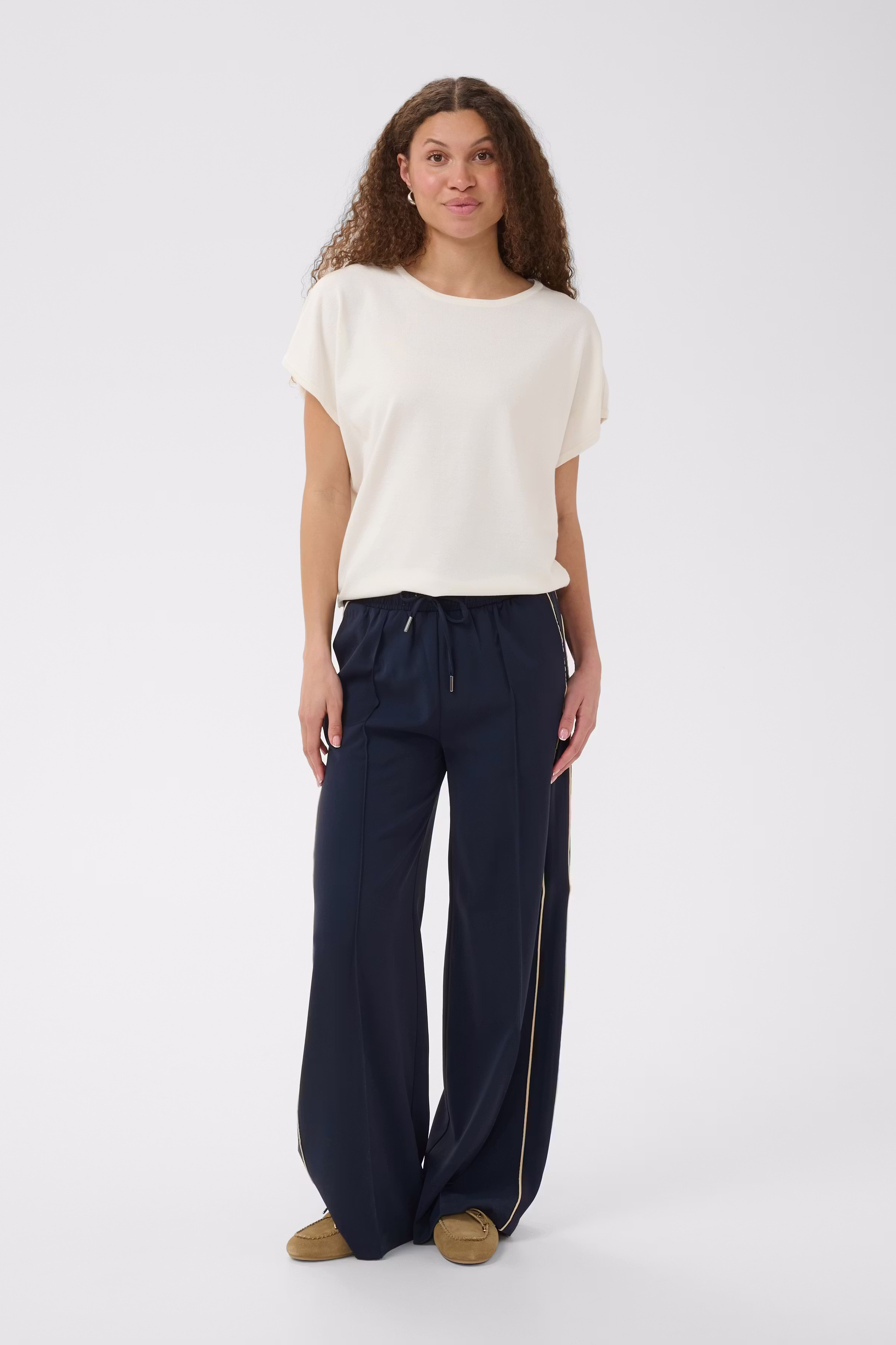 MilaSZ Pullover LOOKBOOK FRONT 30513284-110605