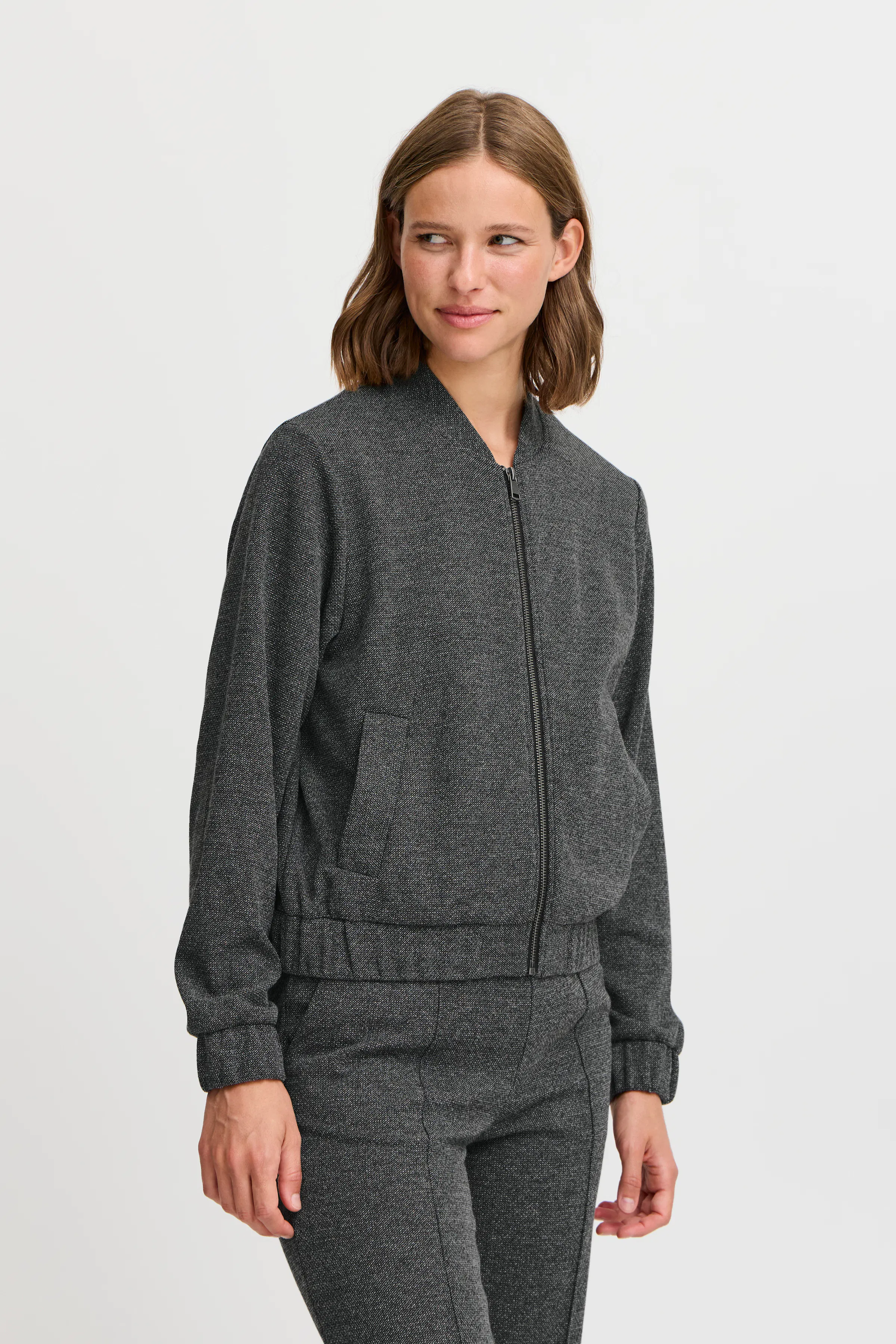 BYROWAN Cardigan LOOKBOOK FRONT 20815724-200452