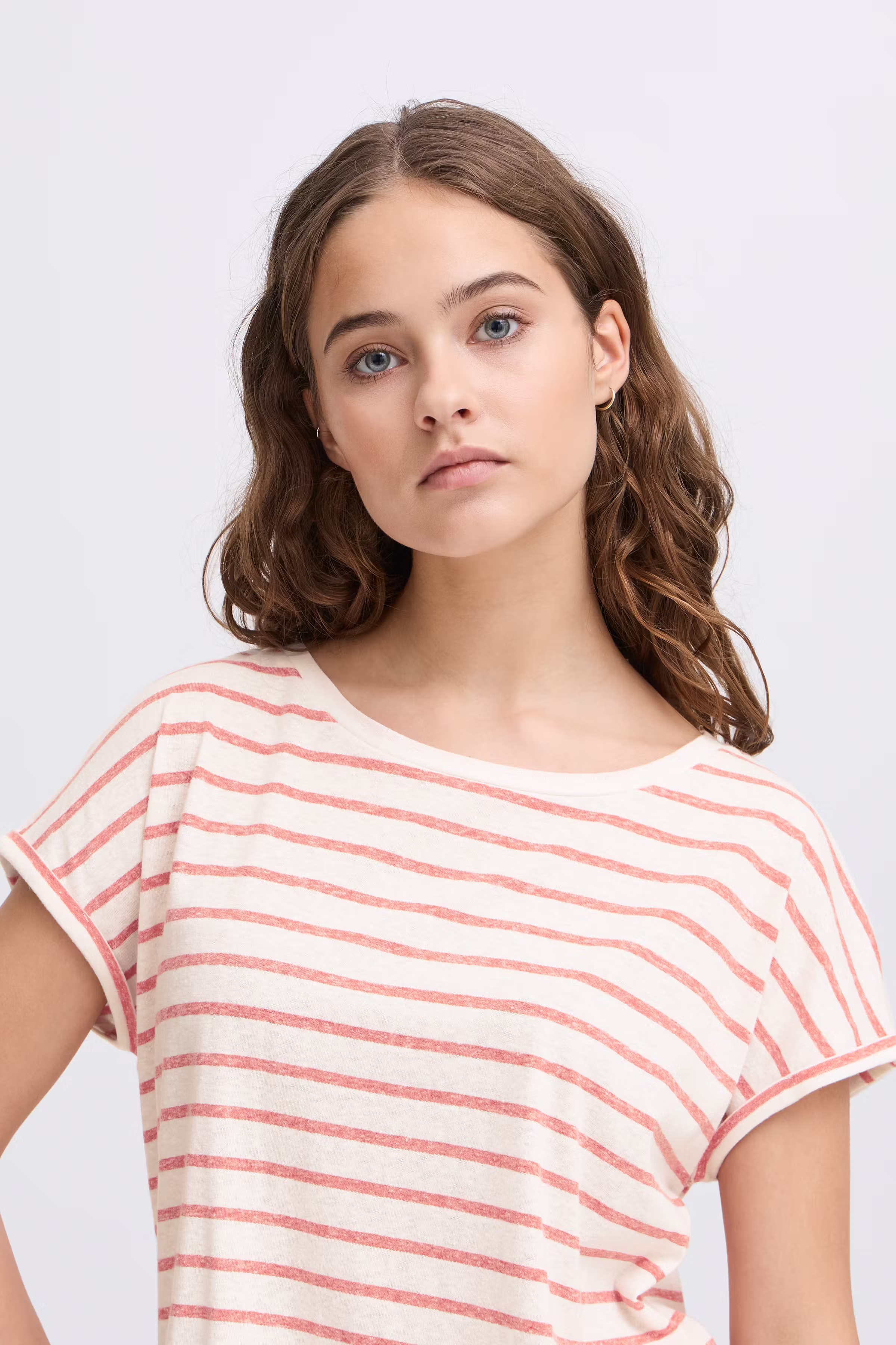 IHYULIETTA T-shirt LOOKBOOK DETAIL 20122855-204408