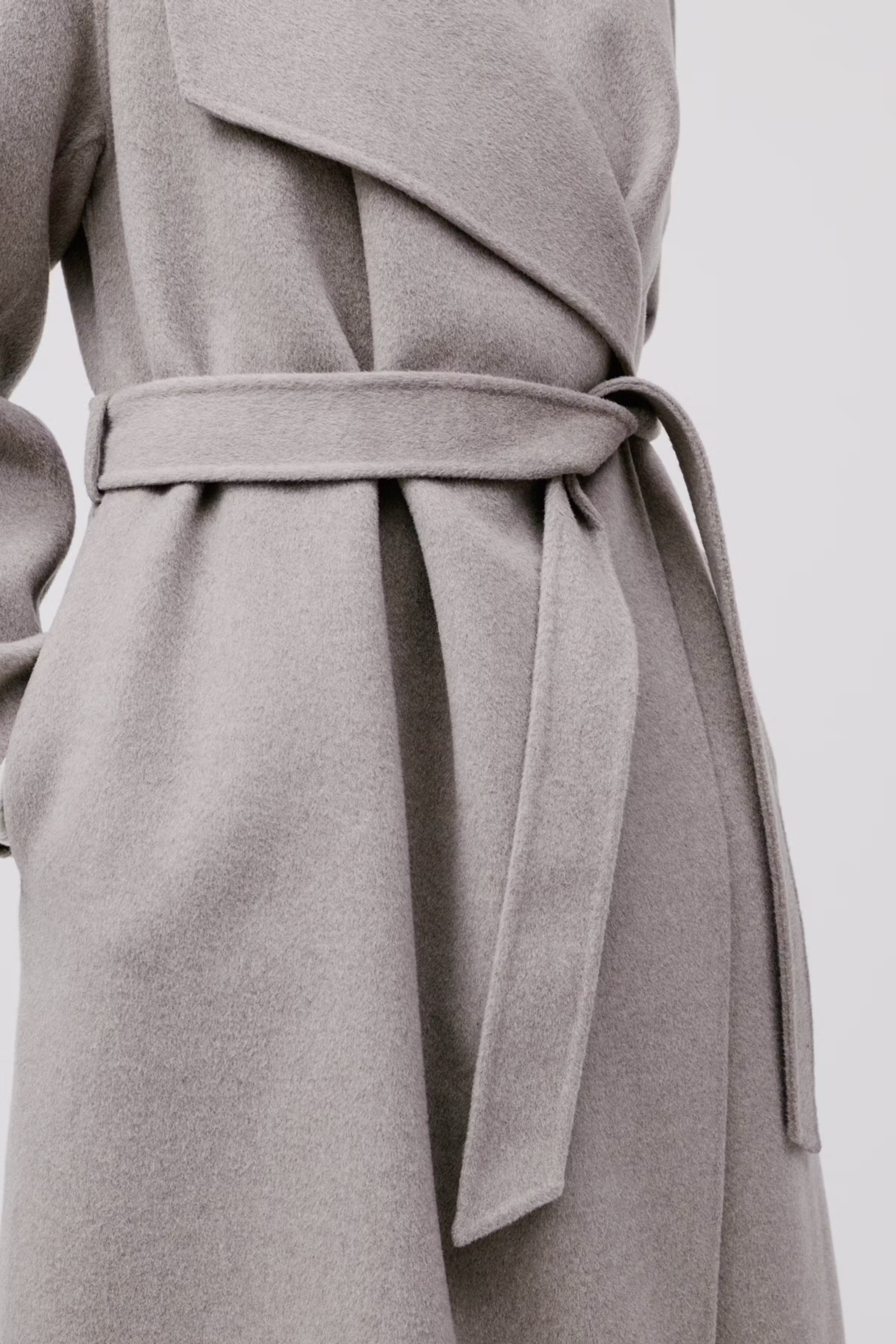 IOCARRIE ROSE Coat LOOKBOOK DETAIL 30600562-BE457