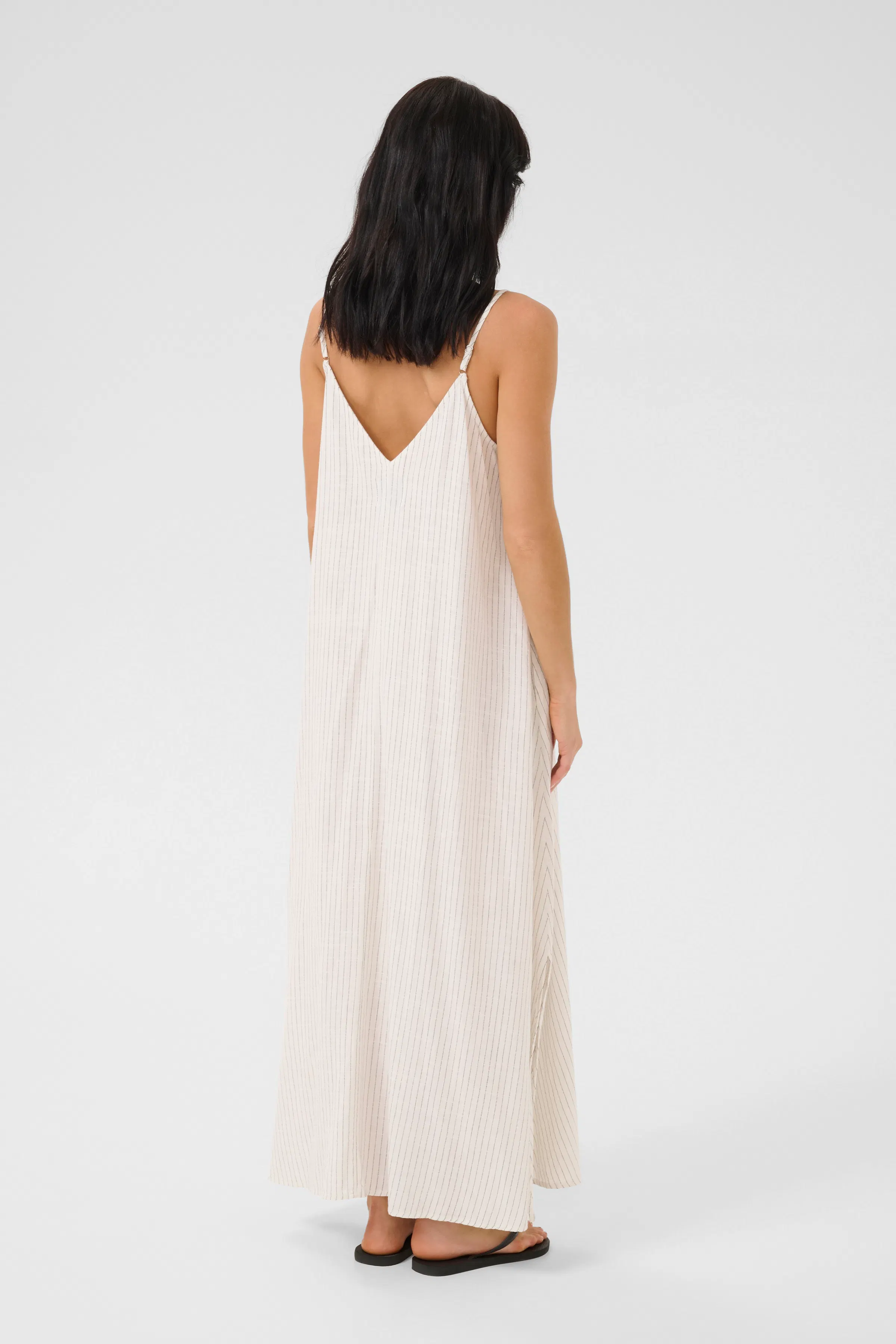 JannieMW Dress LOOKBOOK BACK 10705199-107784