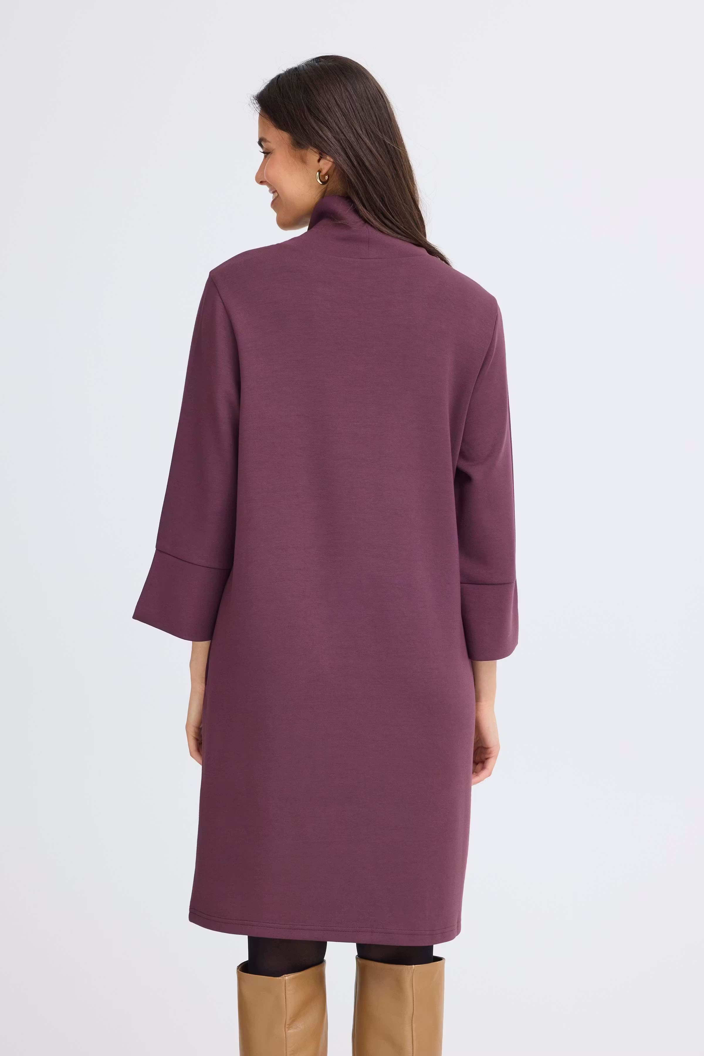 FRAURORA Kjole LOOKBOOK BACK 20617129-191619