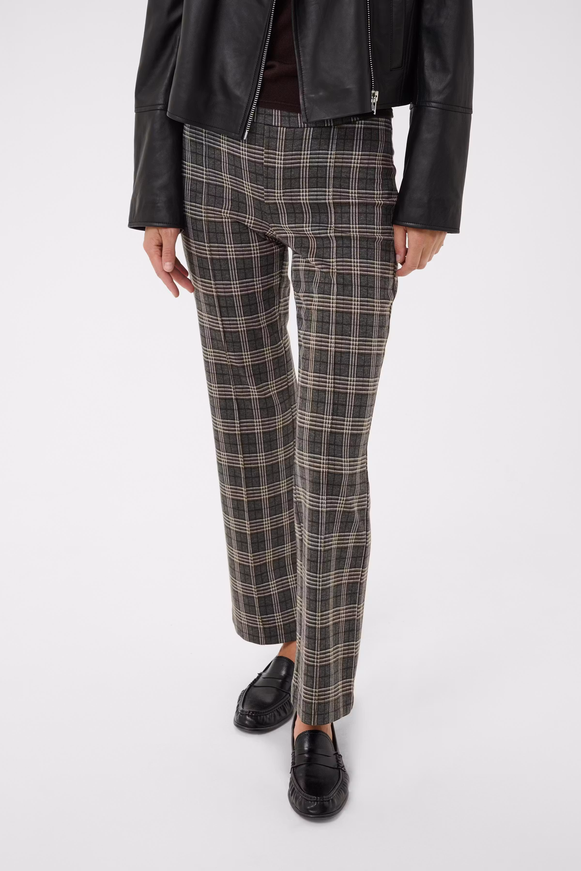 PontasPW Hose LOOKBOOK FRONT 30305506-305363
