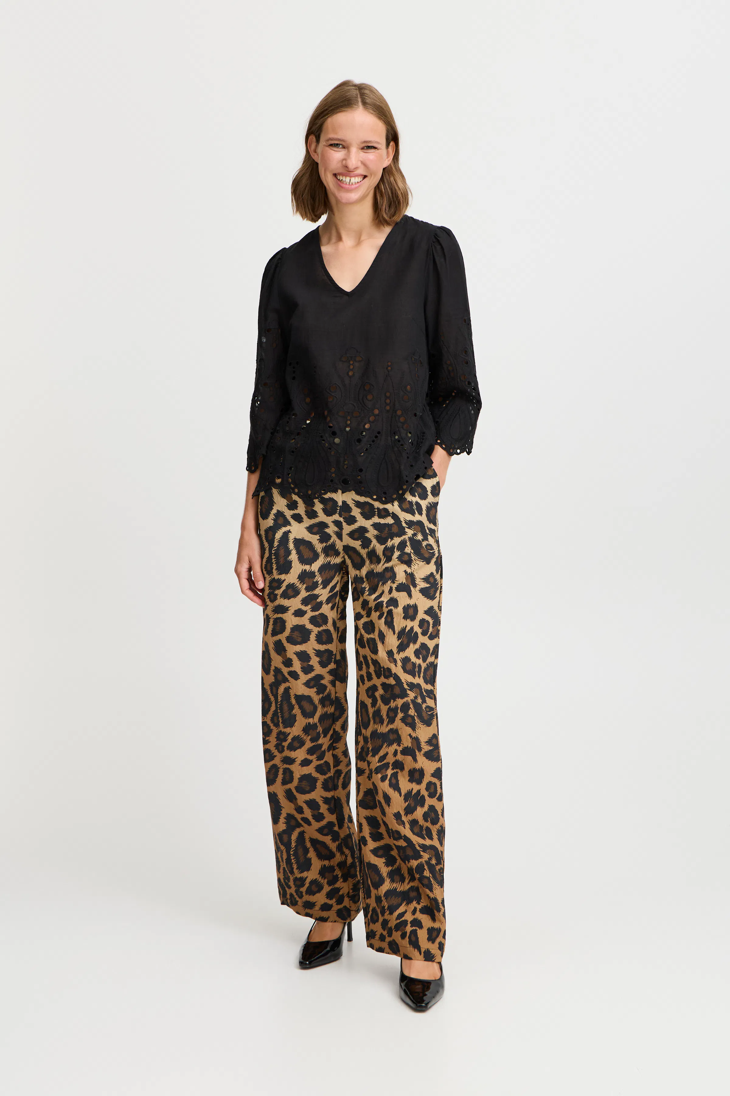 Casual pants LOOKBOOK FRONT 20816227-200453