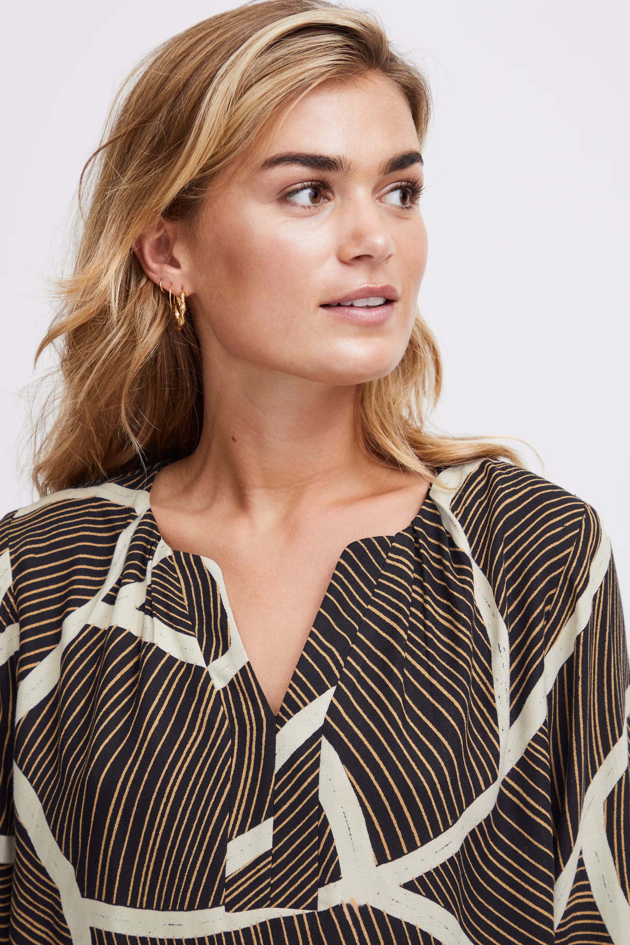 FRGITA Bluse LOOKBOOK DETAIL 20612675-202390