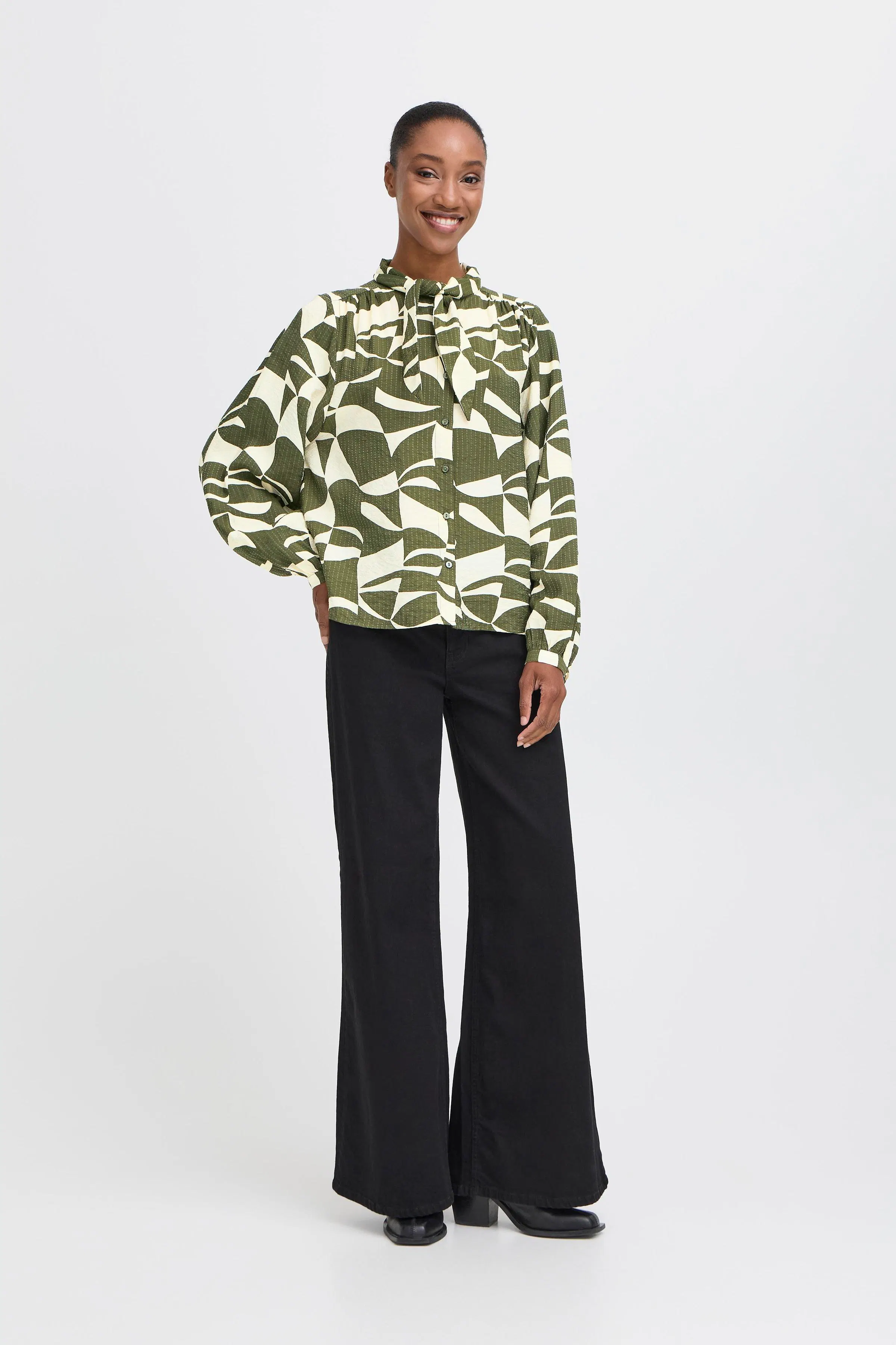 IHLISADORA Overhemd LOOKBOOK FRONT 20124286-900000701