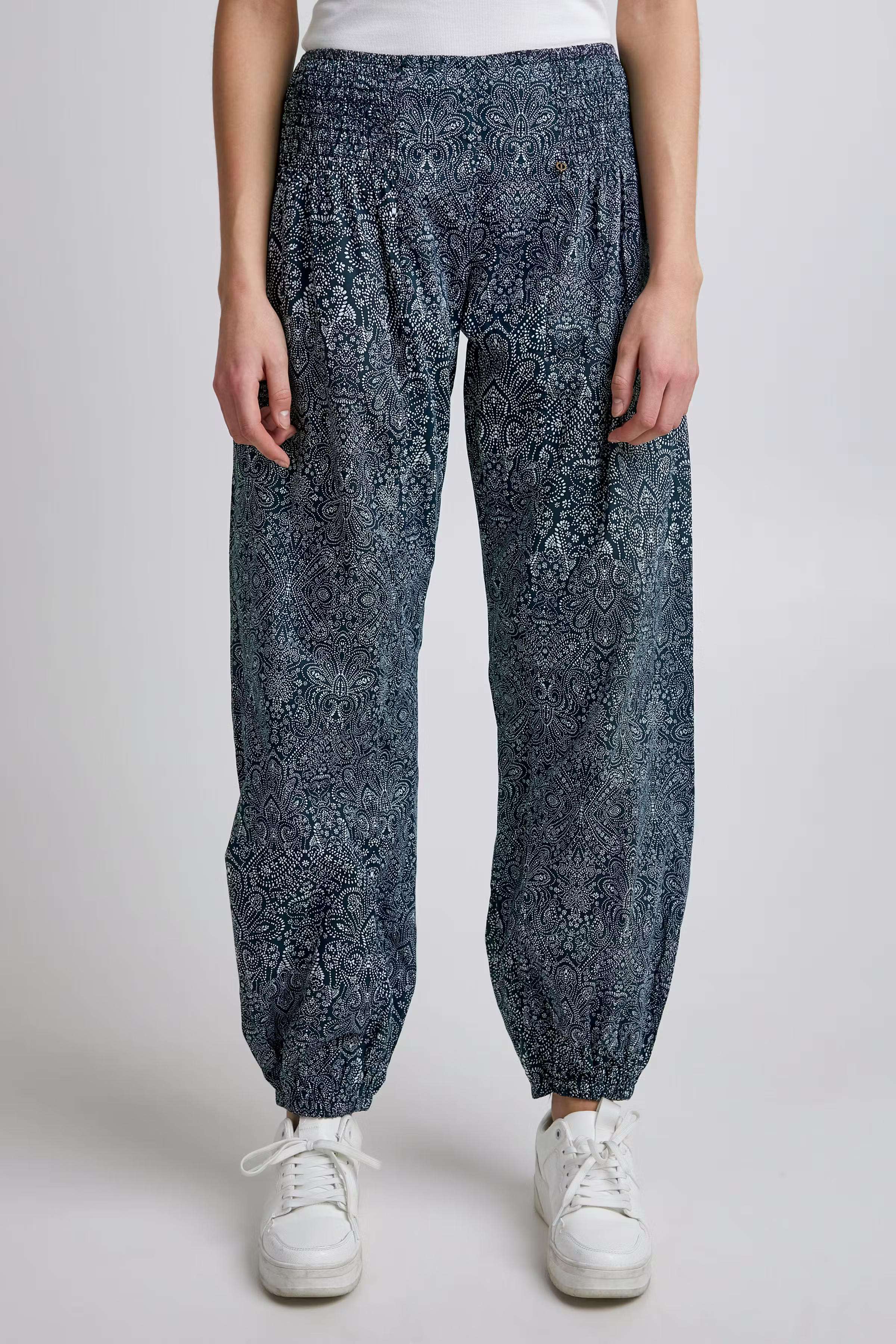 PZJILL Wide Trousers LOOKBOOK FRONT 50200338-200262