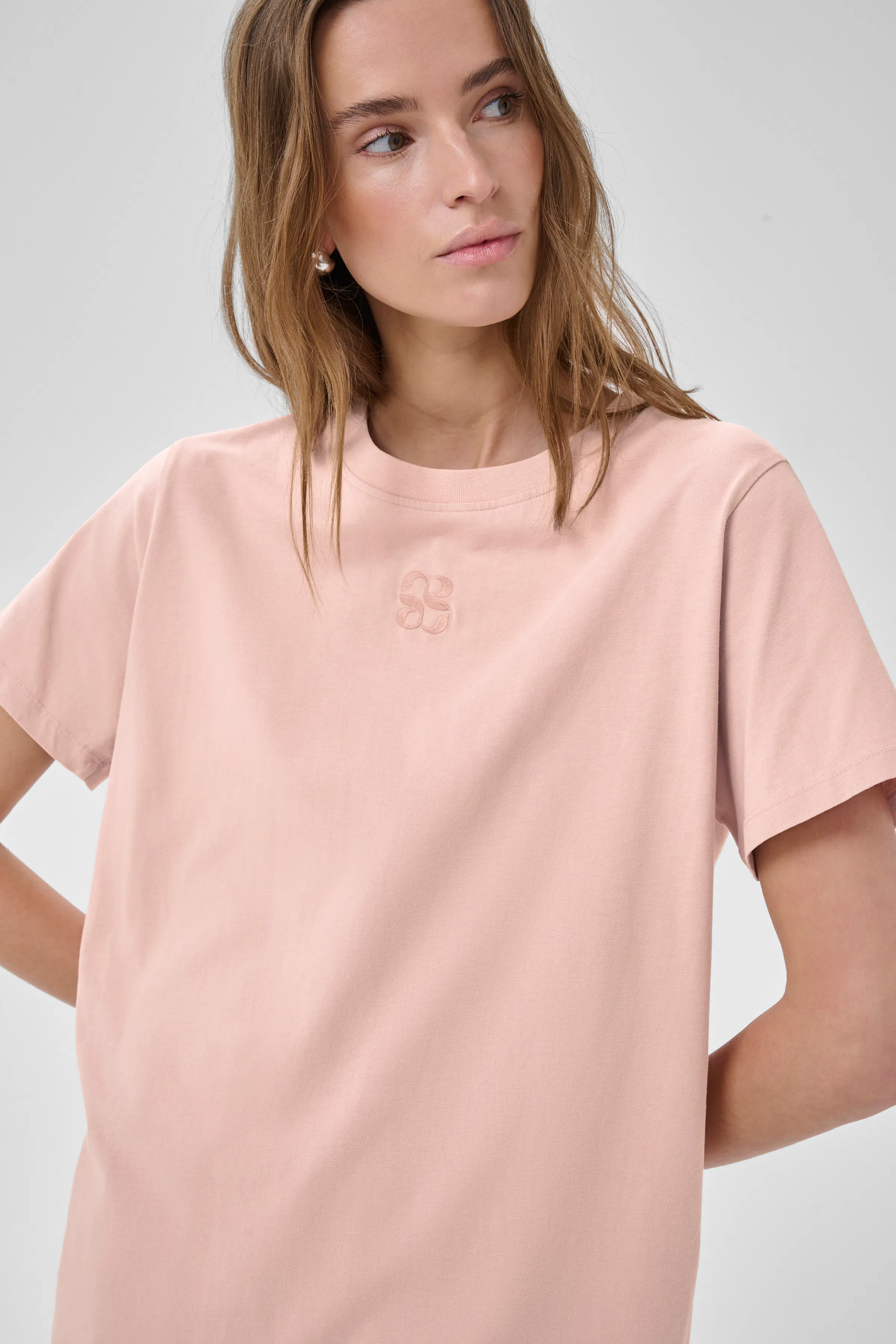 SeattleMW Logo T-shirt LOOKBOOK DETAIL 10704898-109263