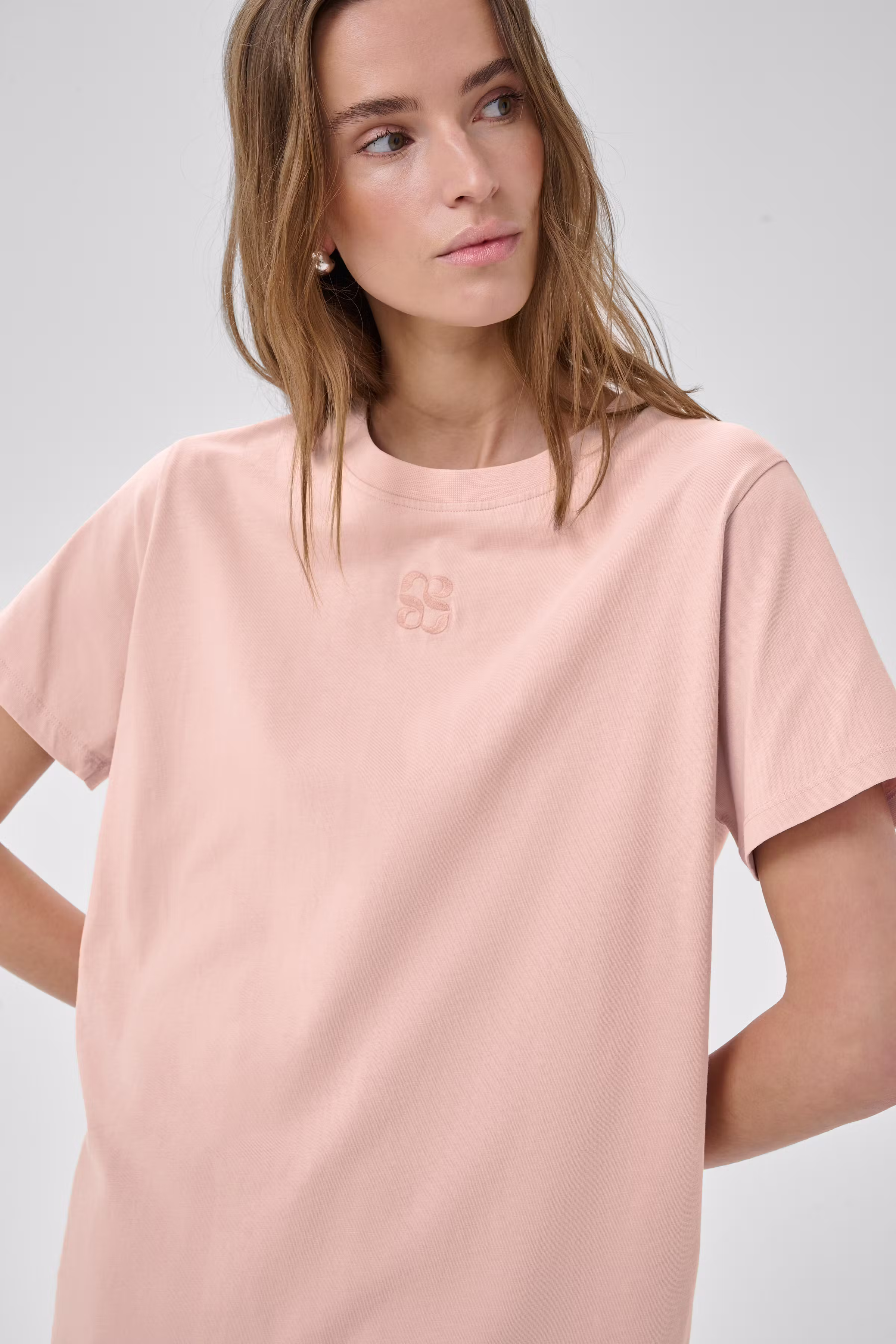 SeattleMW Logo T-shirt LOOKBOOK DETAIL 10704898-109263