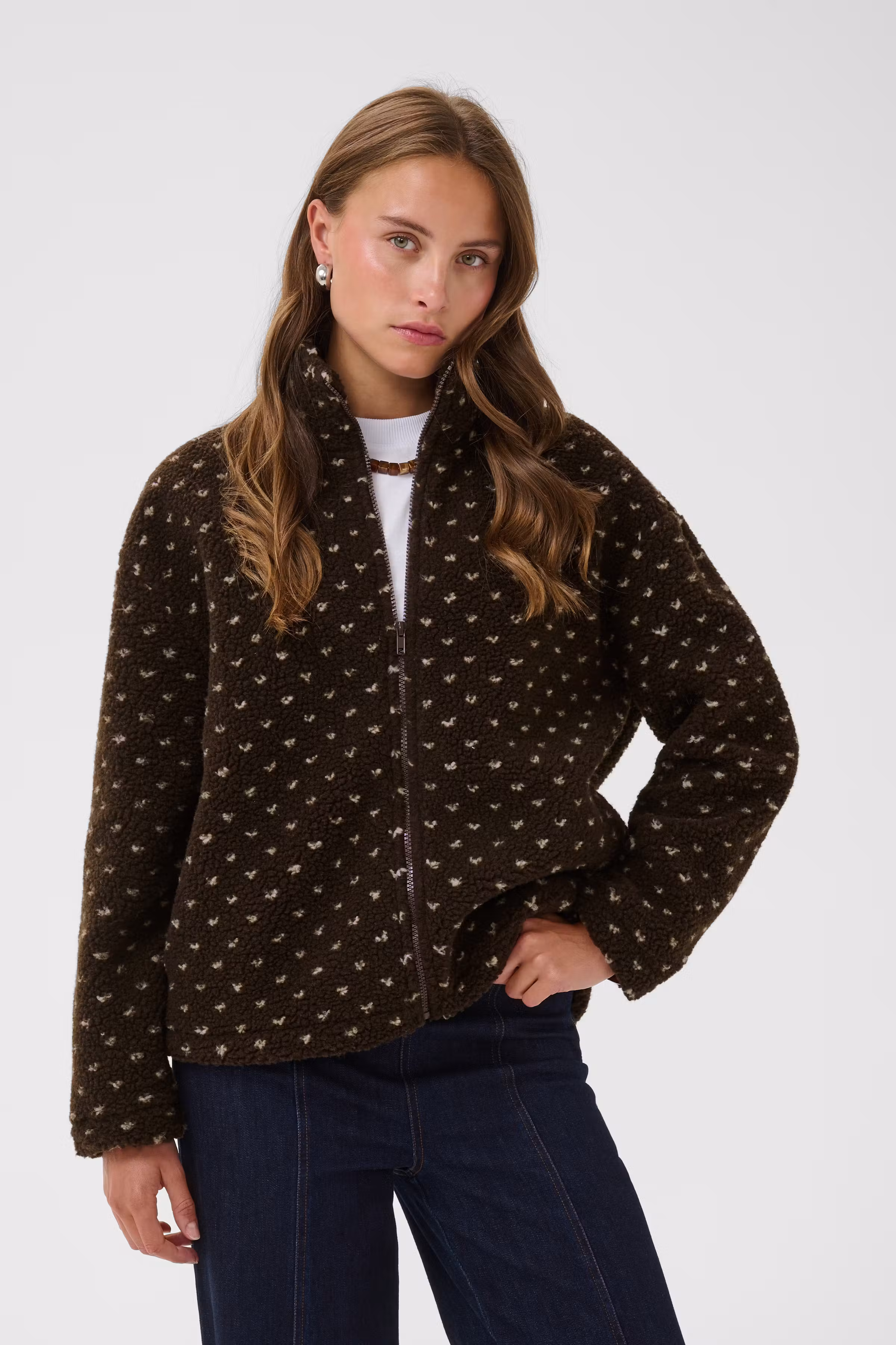 TuviaSZ Outerwear LOOKBOOK FRONT 30515780-305634