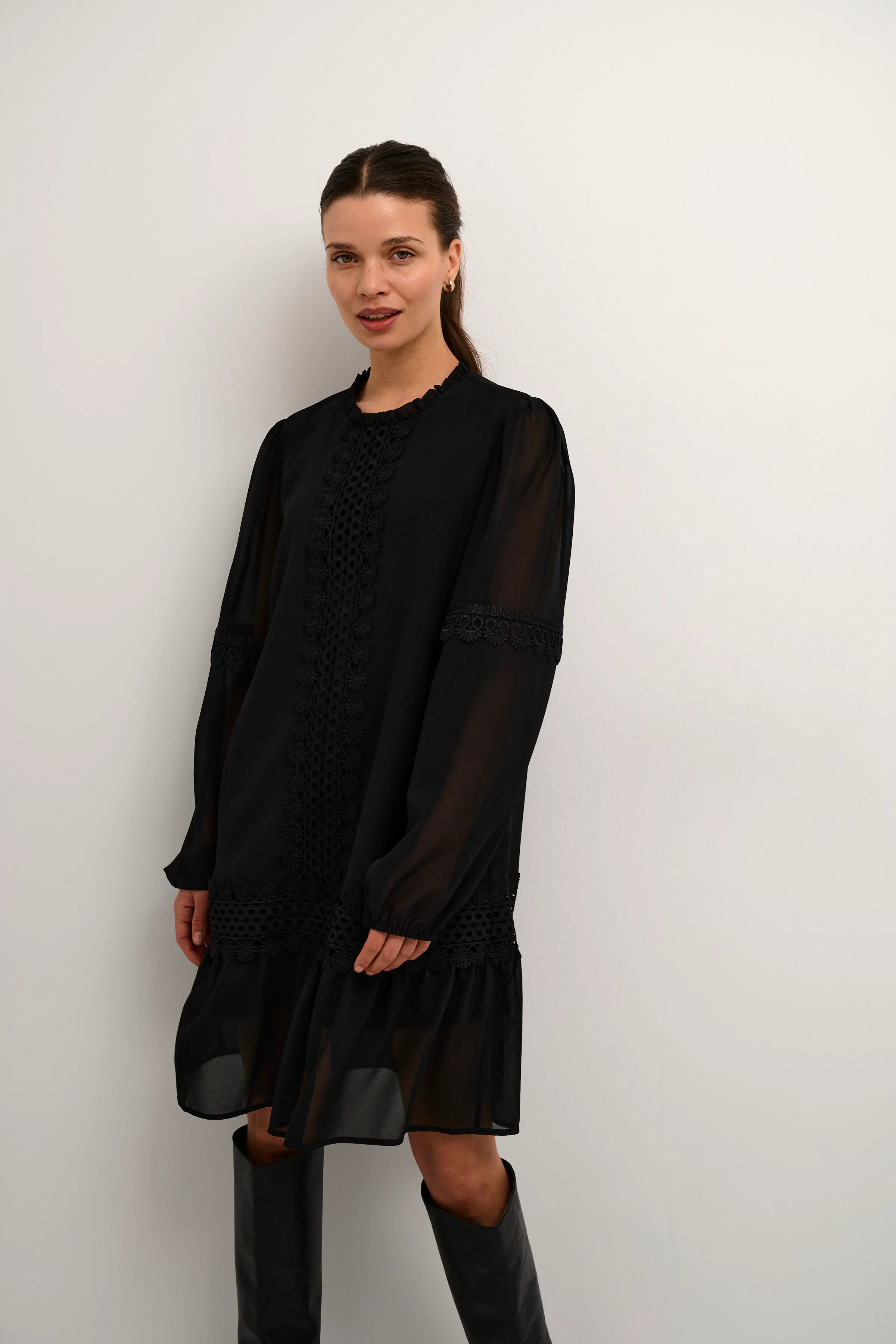 KAfreya Kjole LOOKBOOK FRONT 10508016-100121
