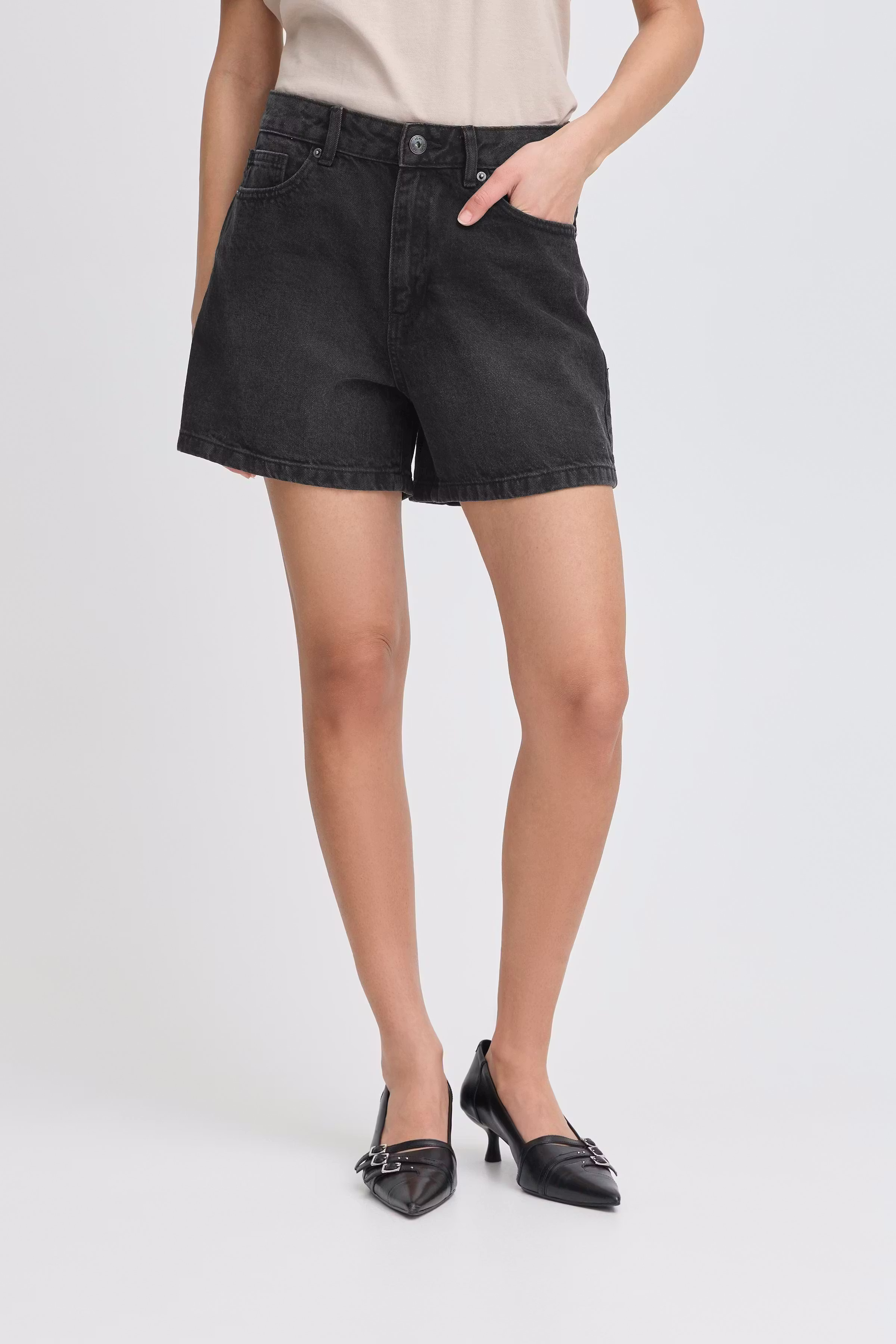 IHAVENY Shorts LOOKBOOK FRONT 20121297-200341