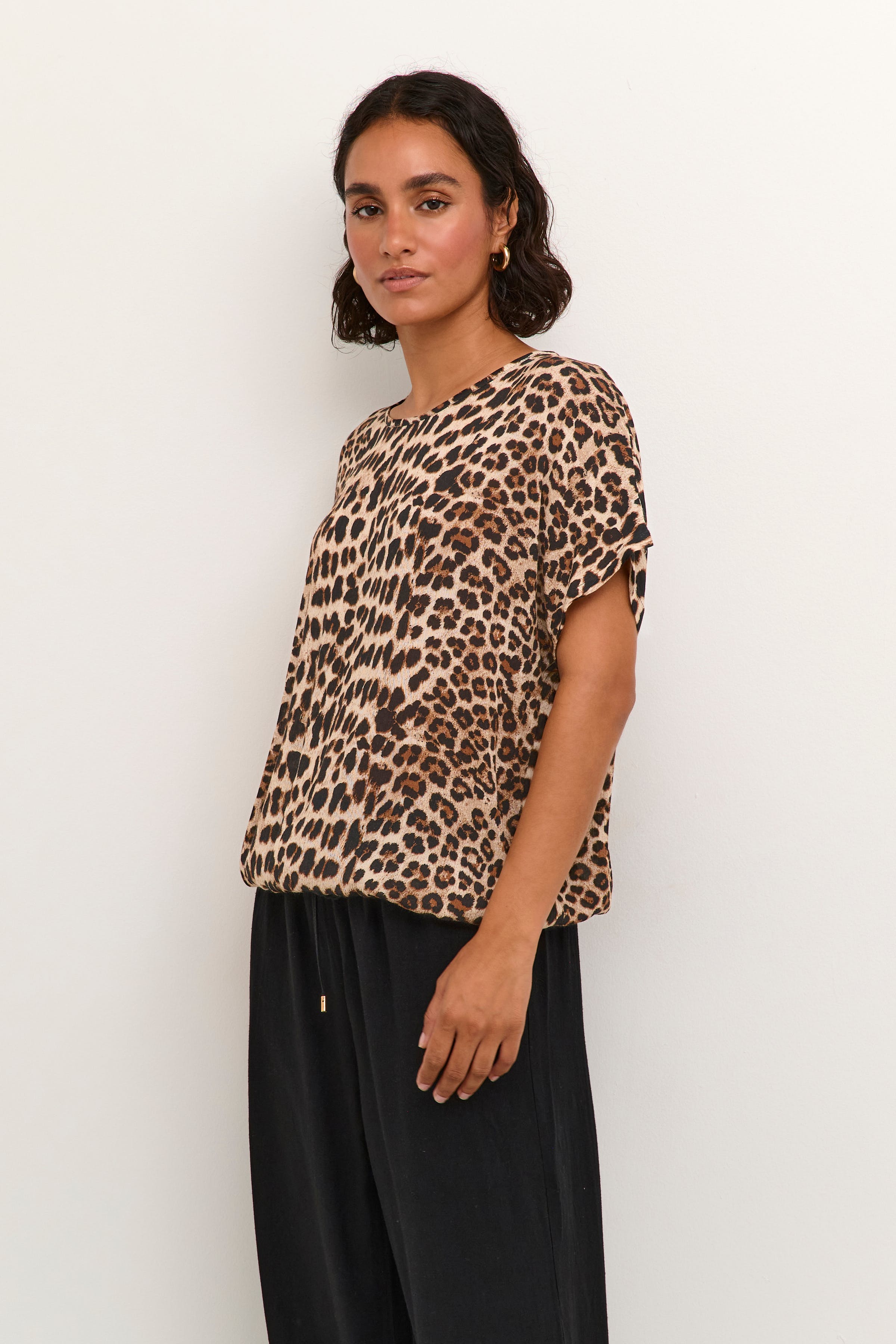 KAamber Leopardblus LOOKBOOK FRONT 10508257-105798