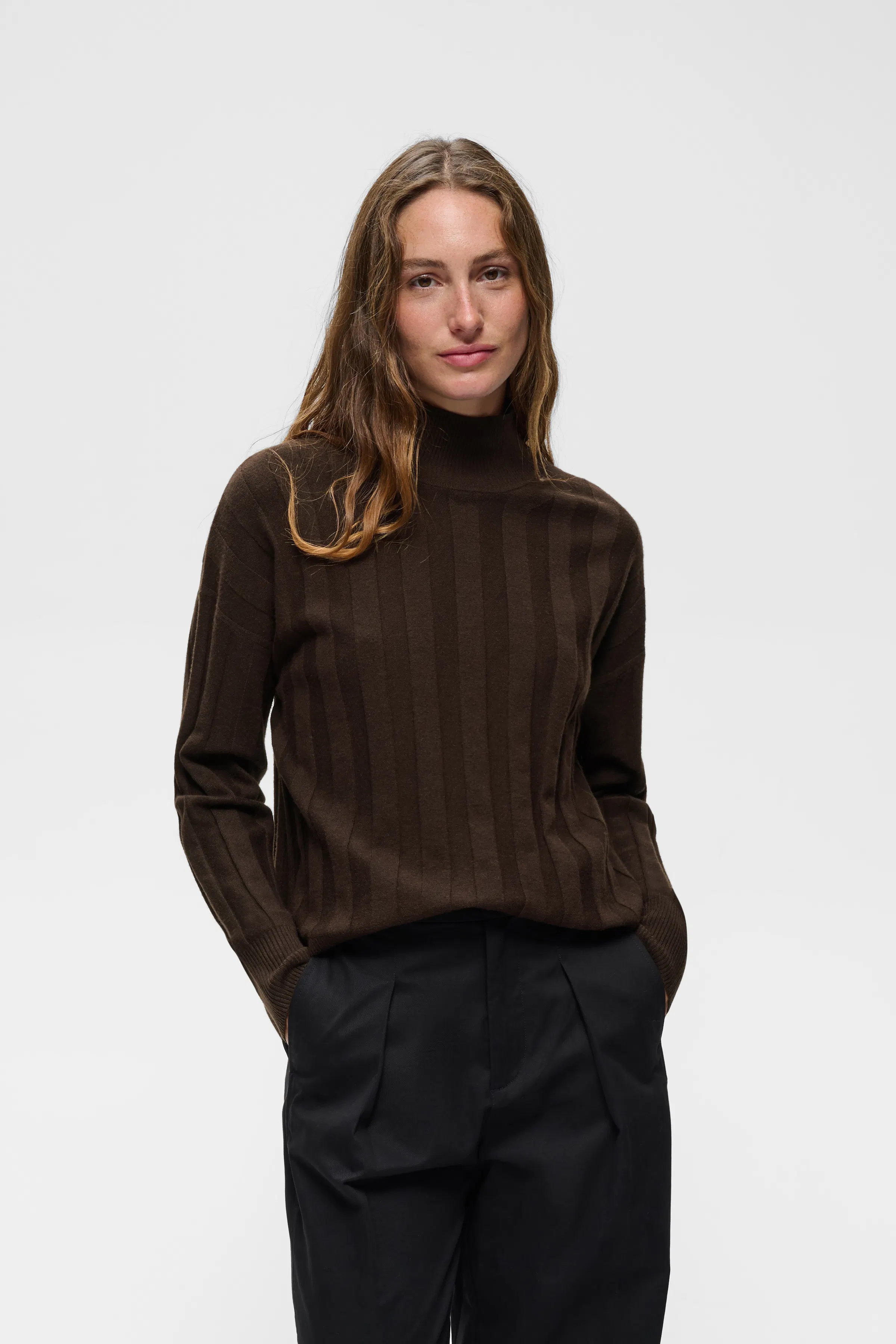 TESSIW Pullover LOOKBOOK FRONT 30112928-191109