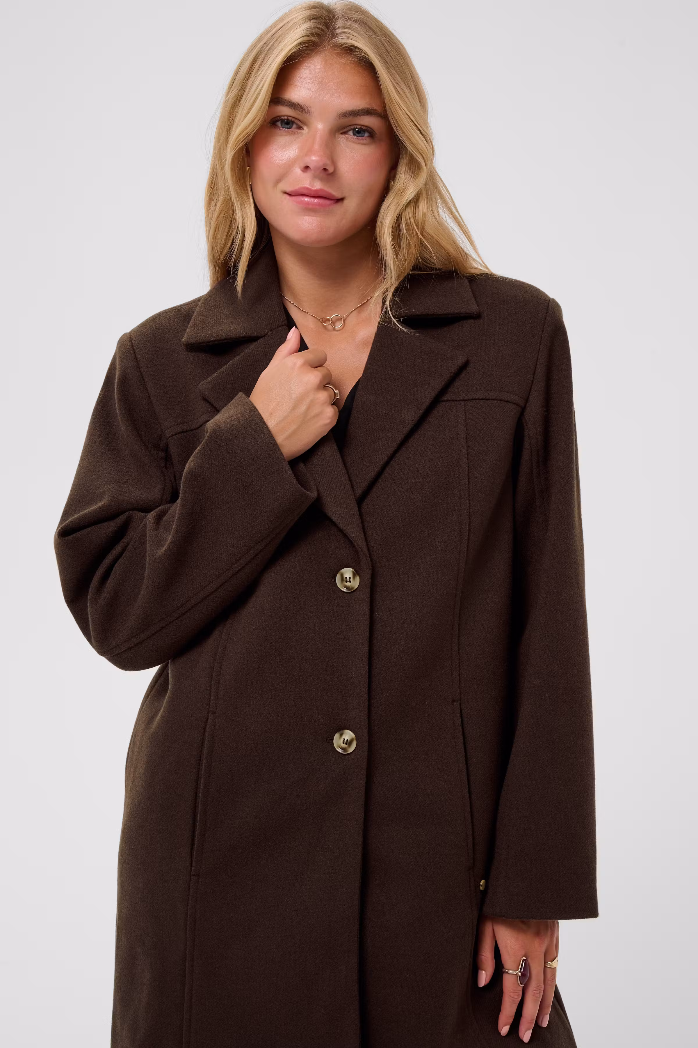 CRJaze Mantel LOOKBOOK DETAIL 10615112-191016