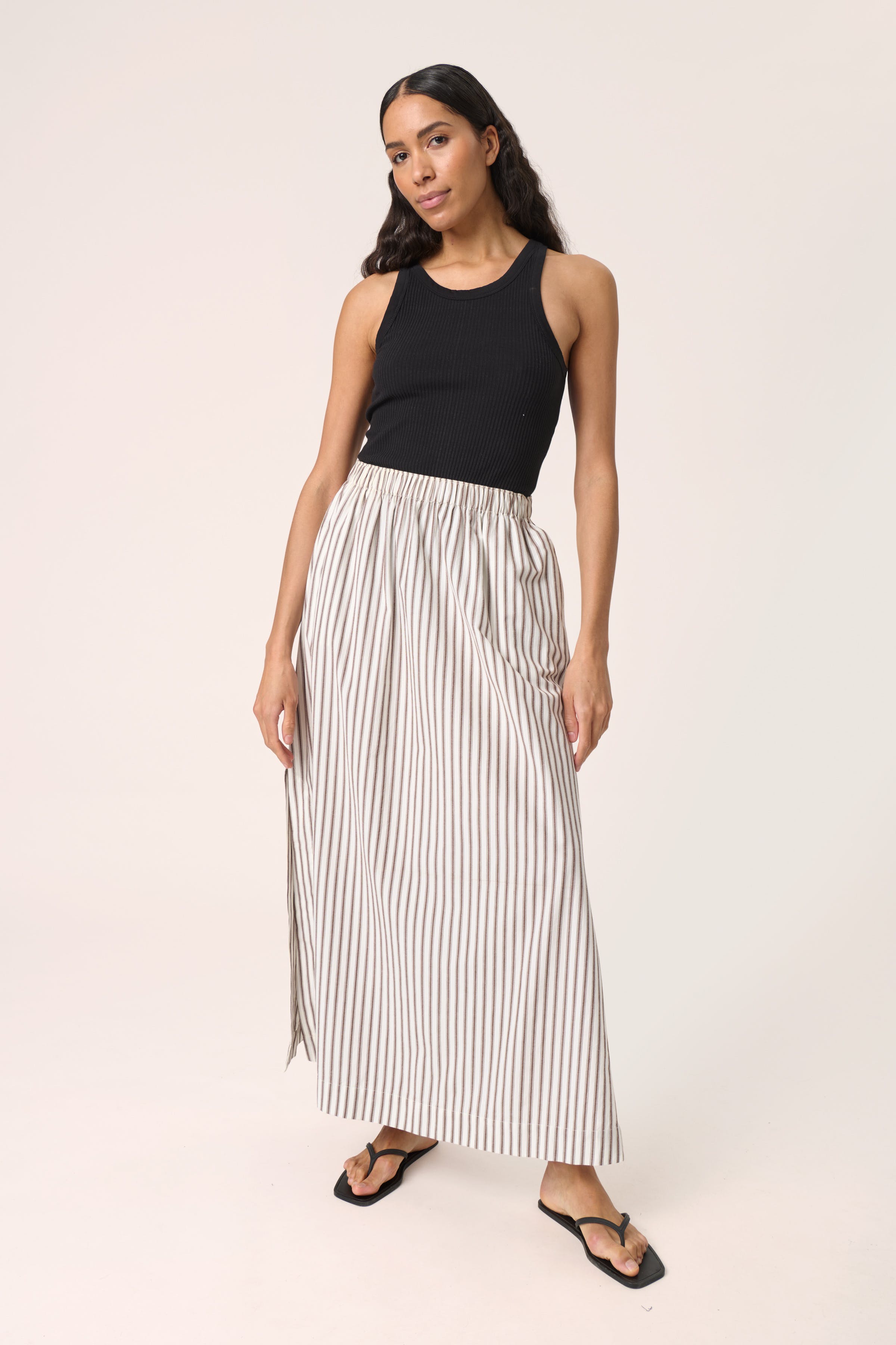 SLMunevo Skirt LOOKBOOK FRONT 30408668-304136