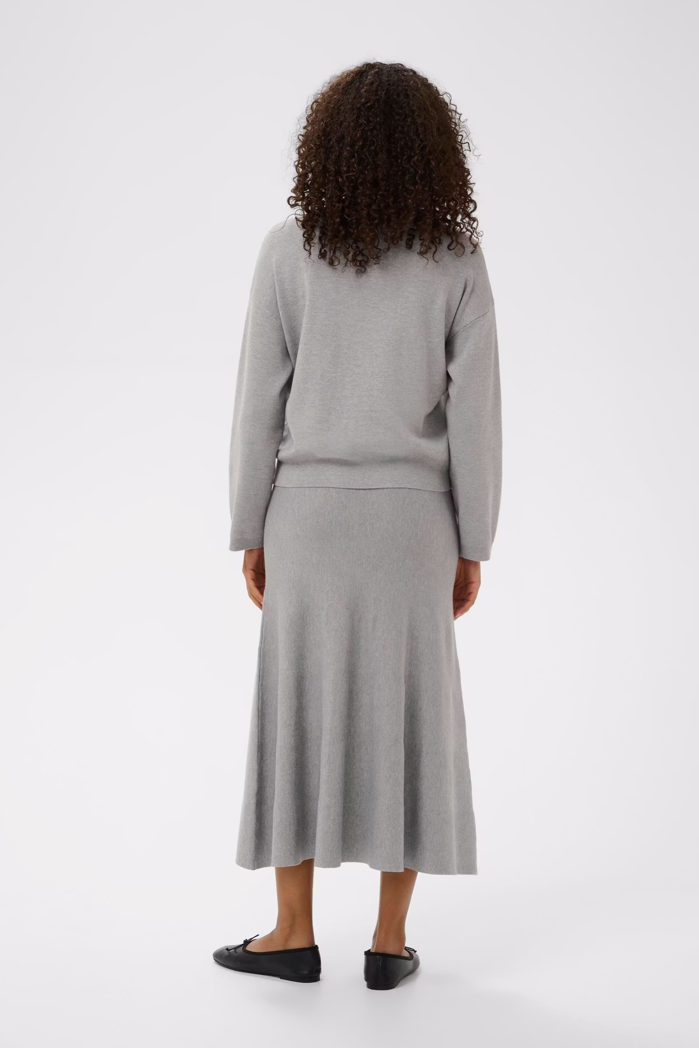 KAmalina Pullover LOOKBOOK BACK 10511110-100123