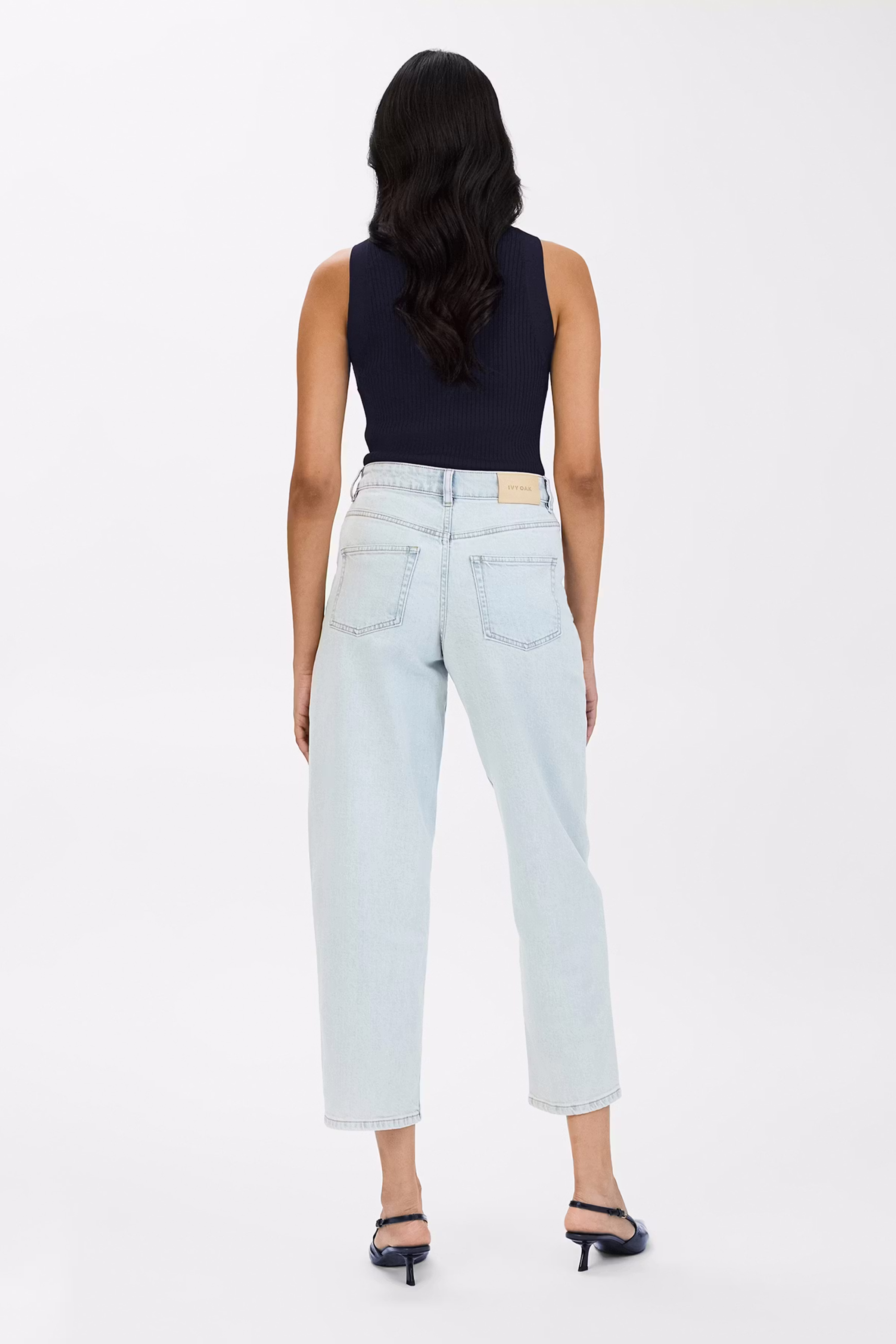 PETRA JEANS LOOKBOOK BACK 30600612-BL806